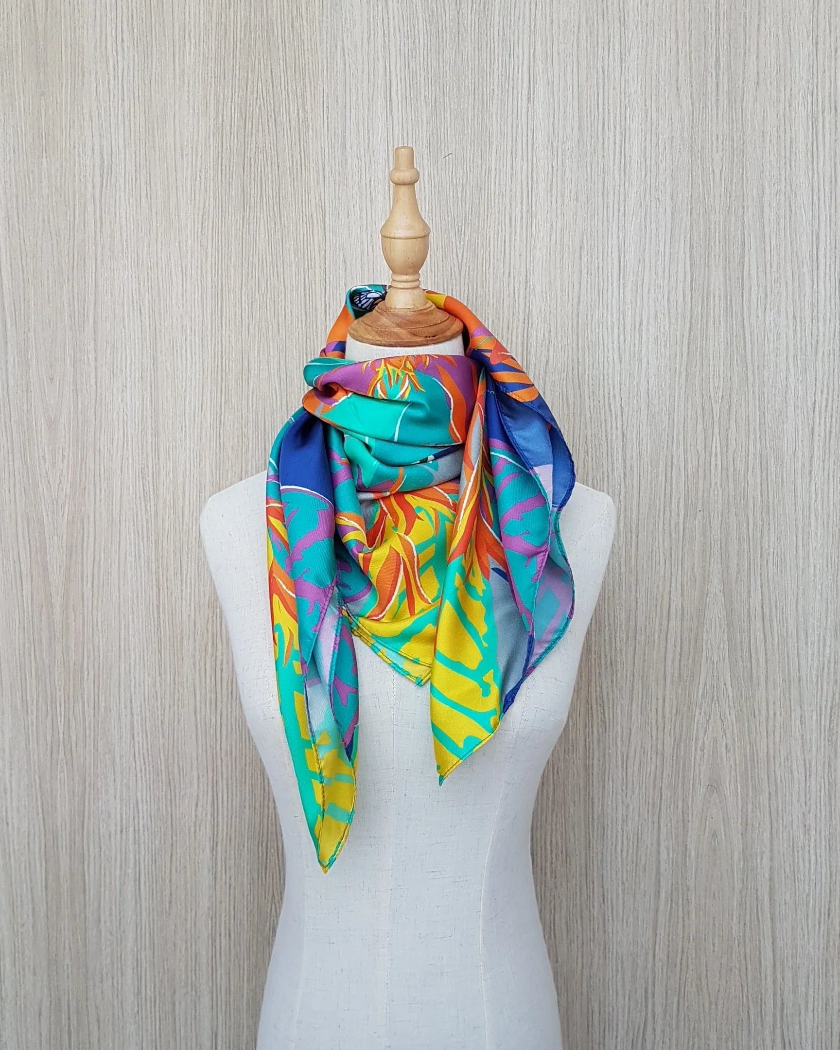 BINARY STYLE | Blooms and Butterflies of Singapore Silk Square Scarf 87x87cm