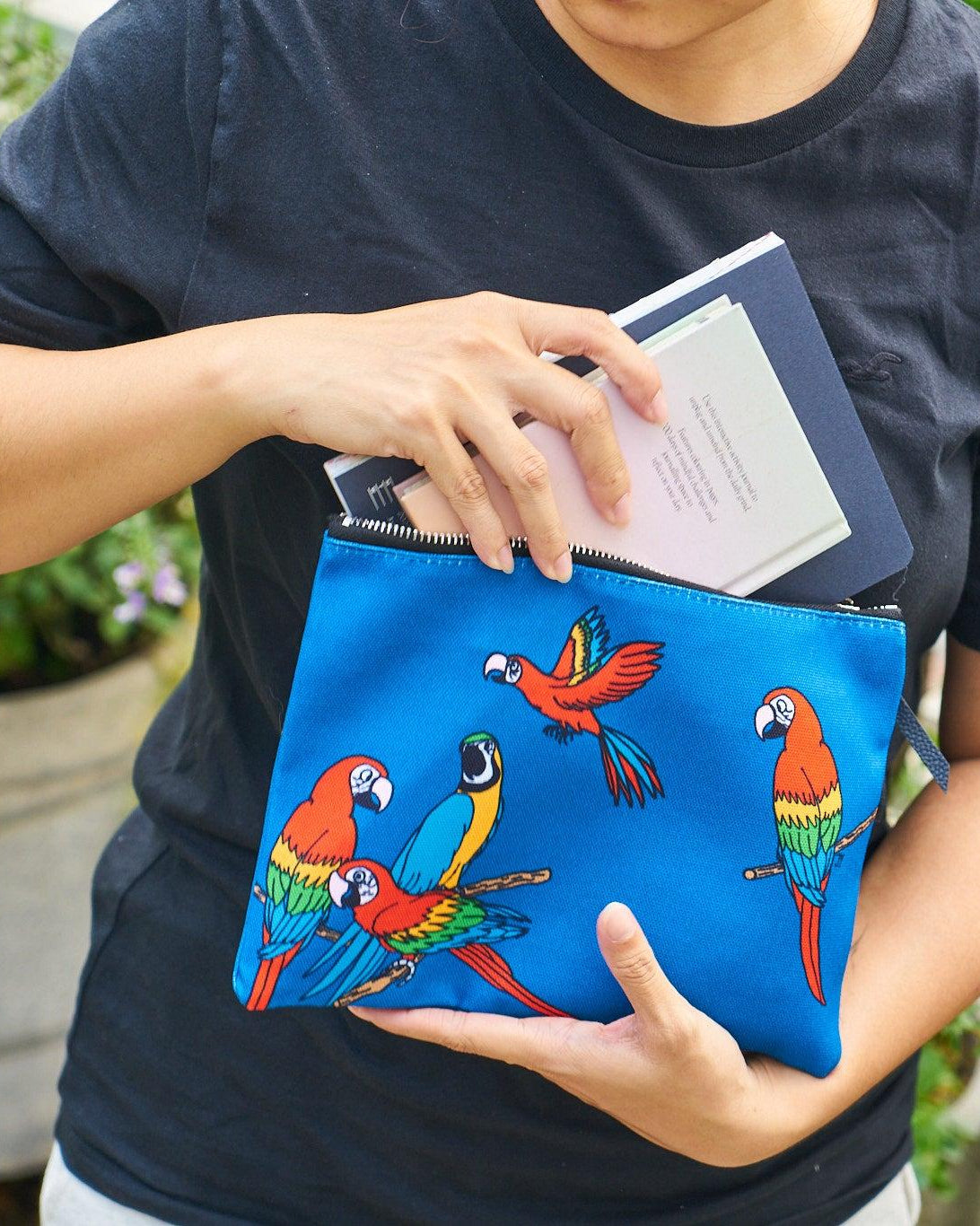 THE ANIMAL PROJECT | Pouch