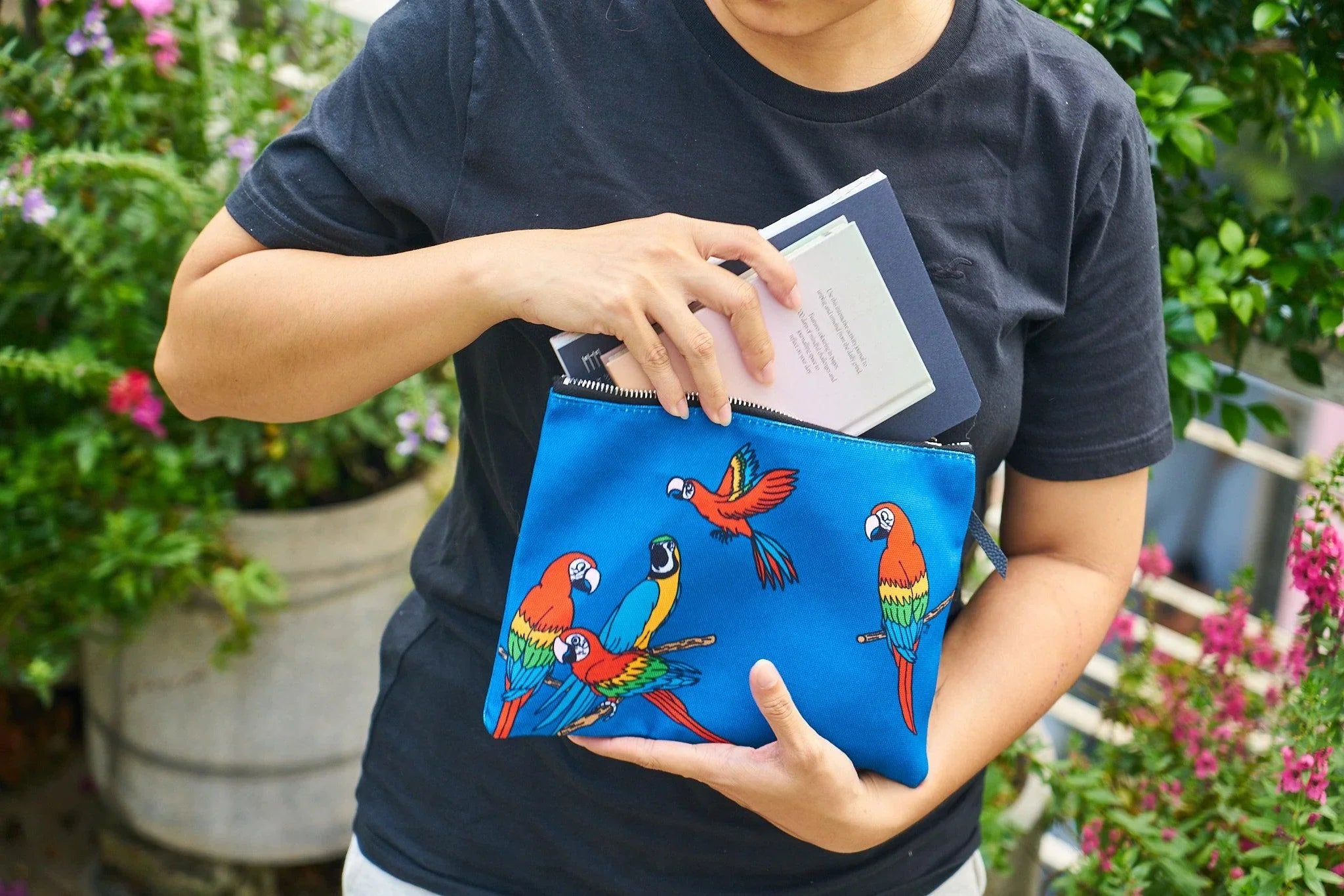 THE ANIMAL PROJECT | Pouch