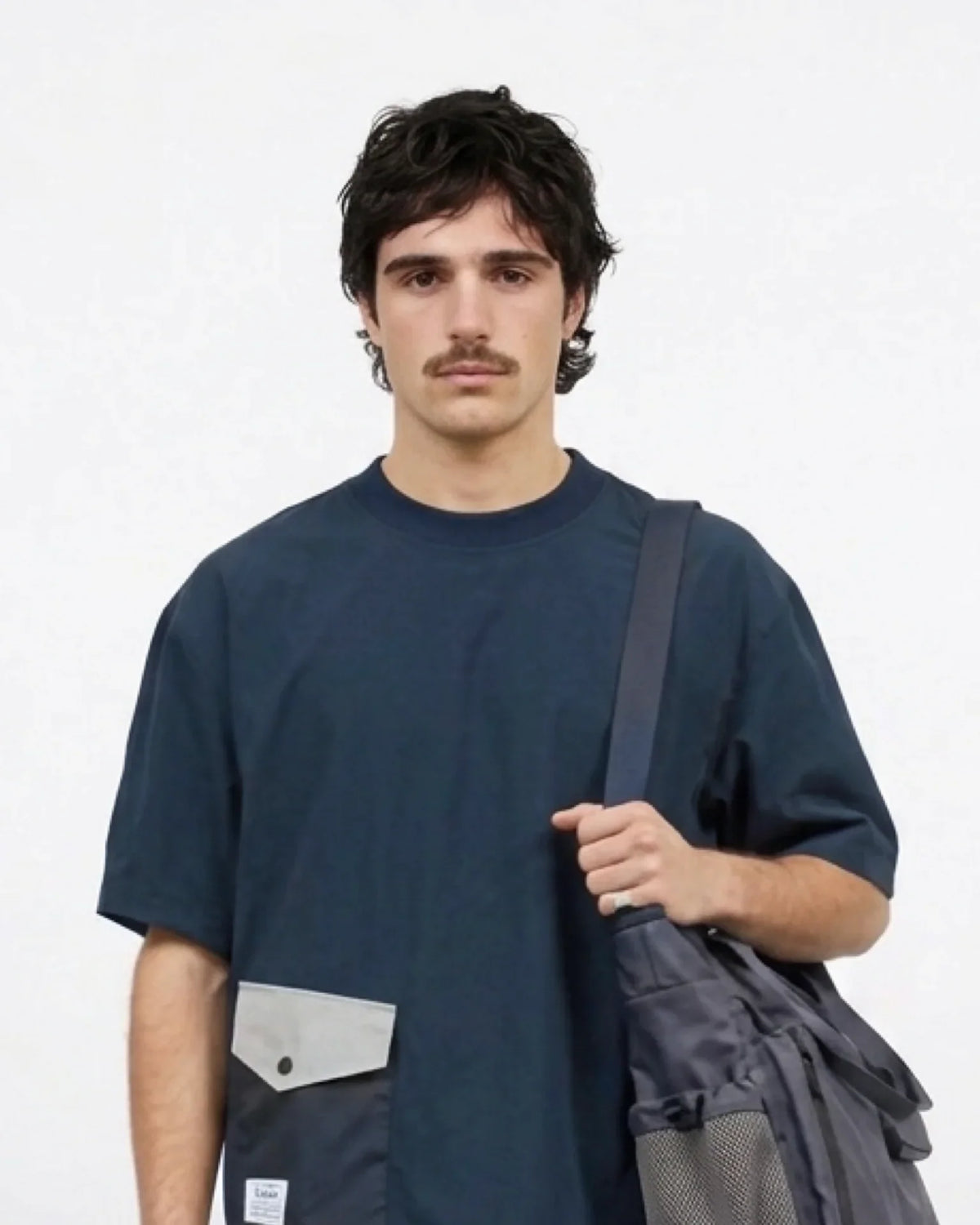 SPARROW GREEN | REI V T-shirt