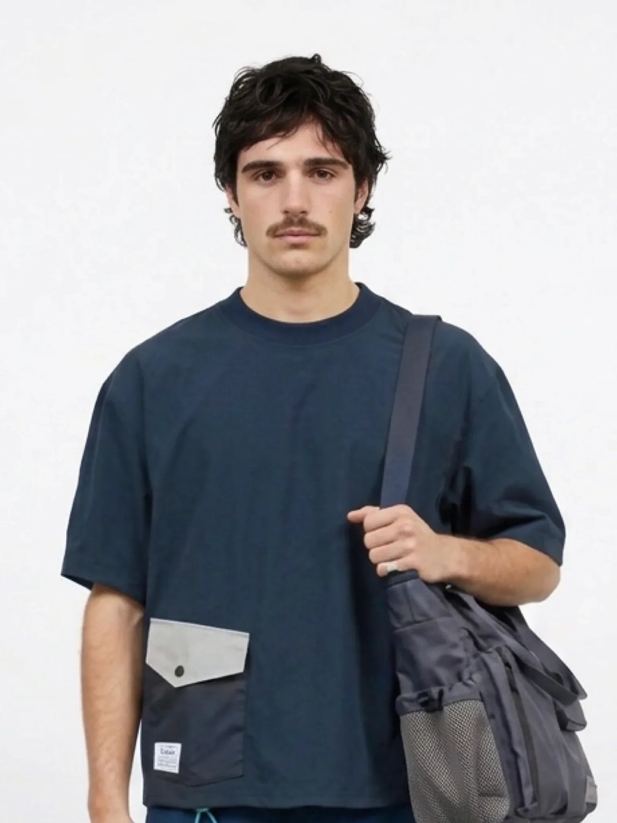 SPARROW GREEN | REI V T-shirt