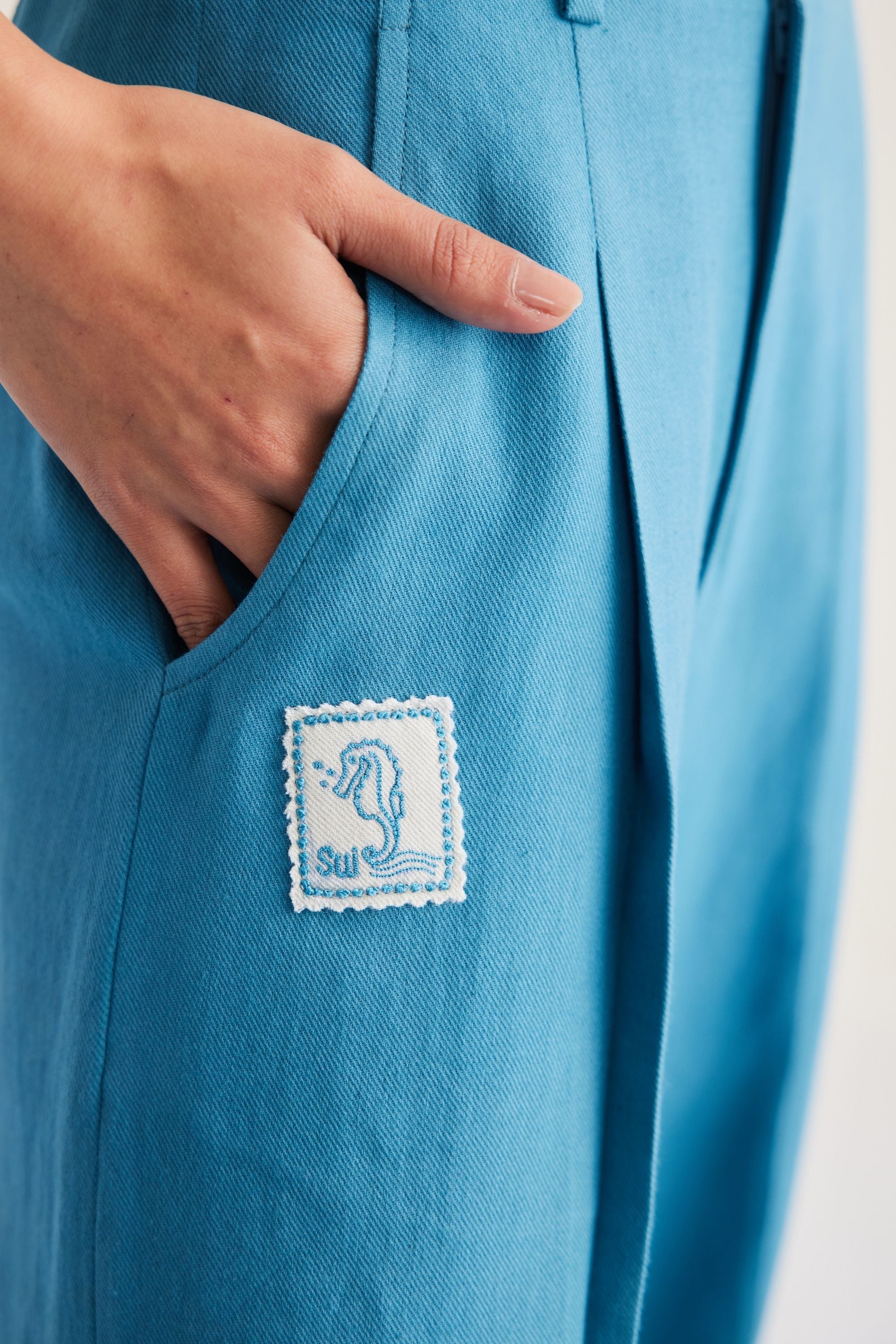 SUI | Meet Me By The Sea Handwoven Twill Trousers