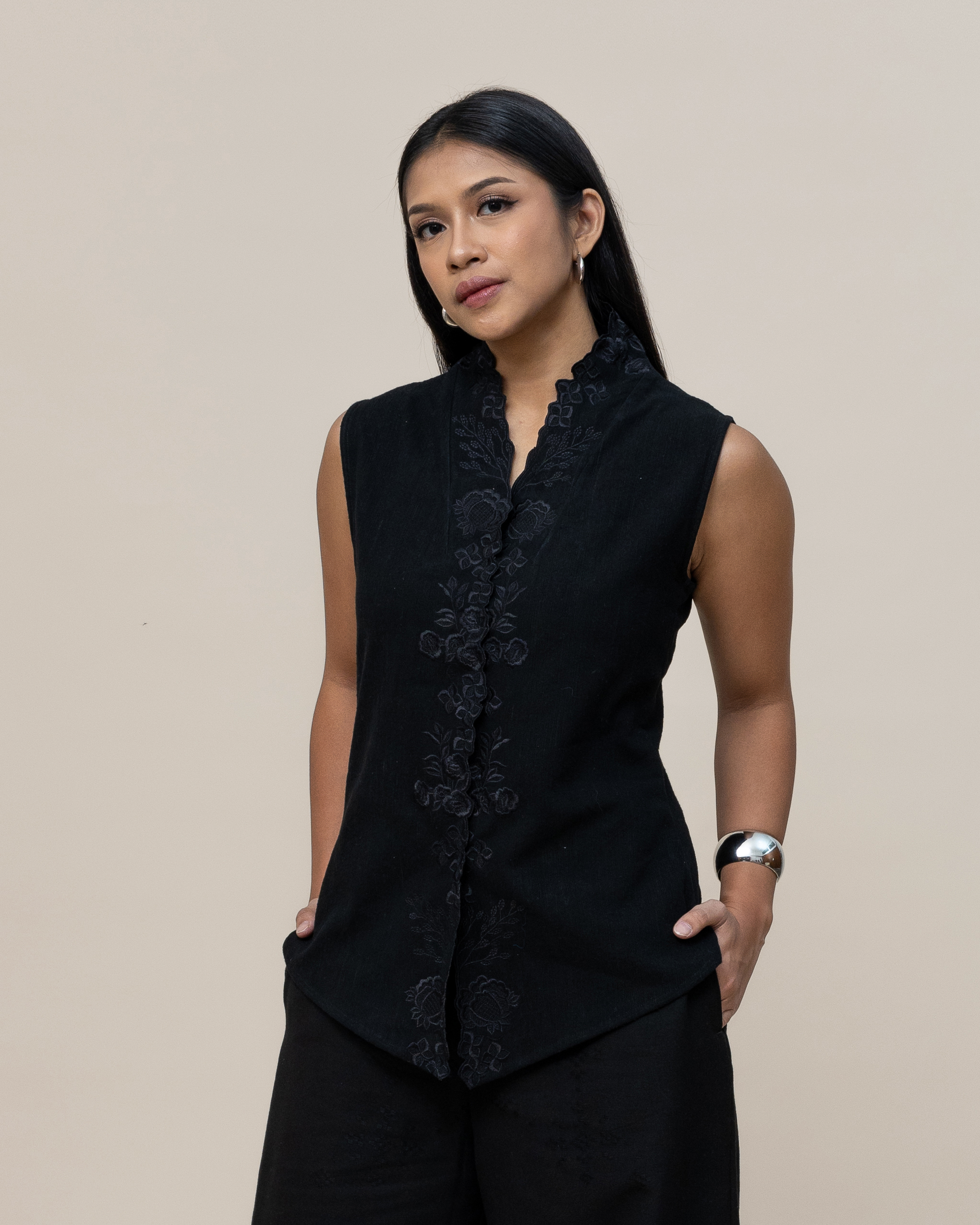 SUKKHA CITTA | KAPAS - Embroidered Kebaya Vest