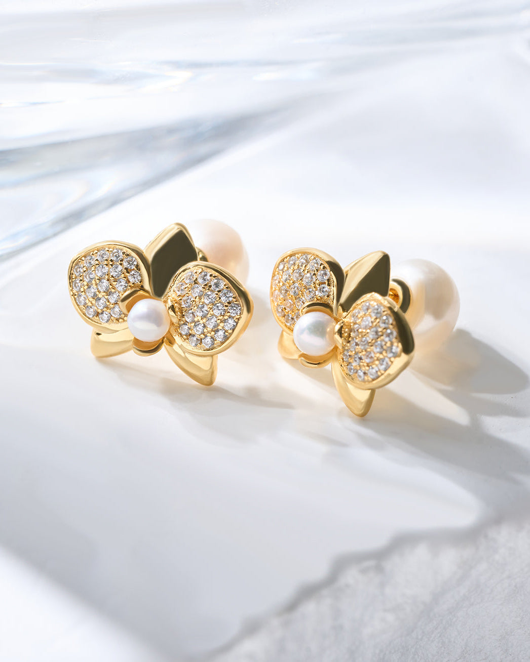 PEARLY LUSTRE | Top Grade Freshwater Pearl Earrings WE00851 | ORCHID