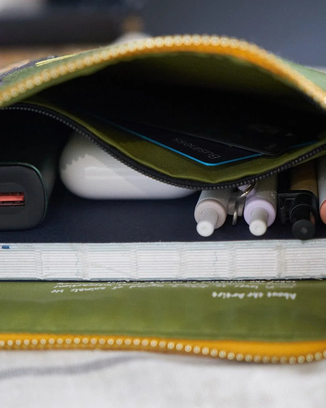 THE ANIMAL PROJECT | Pouch