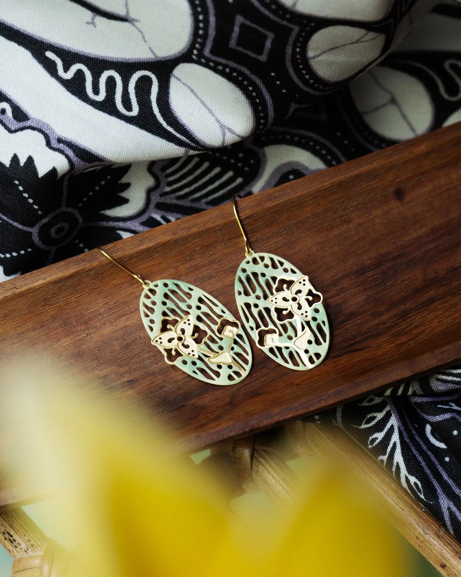 EMBRACE JEWELLERY | Parang Floral Earrings