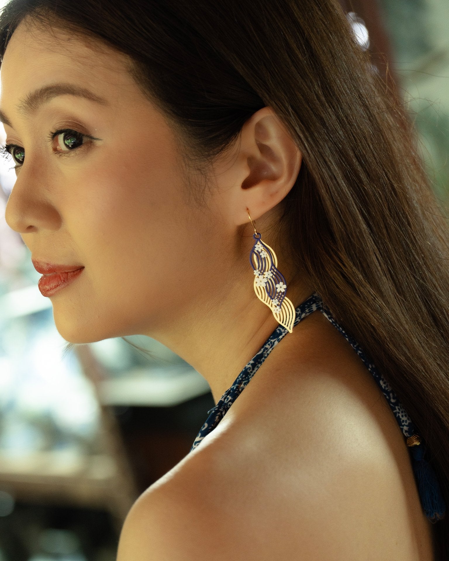 EMBRACE JEWELLERY | Floral Wave Earrings