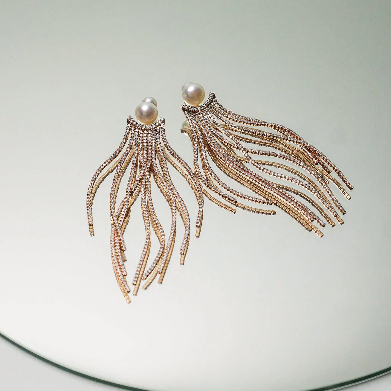 PEARLY LUSTRE | Asian Civilisations Museum Freshwater Pearl Earrings WE00229 | ACM Collection