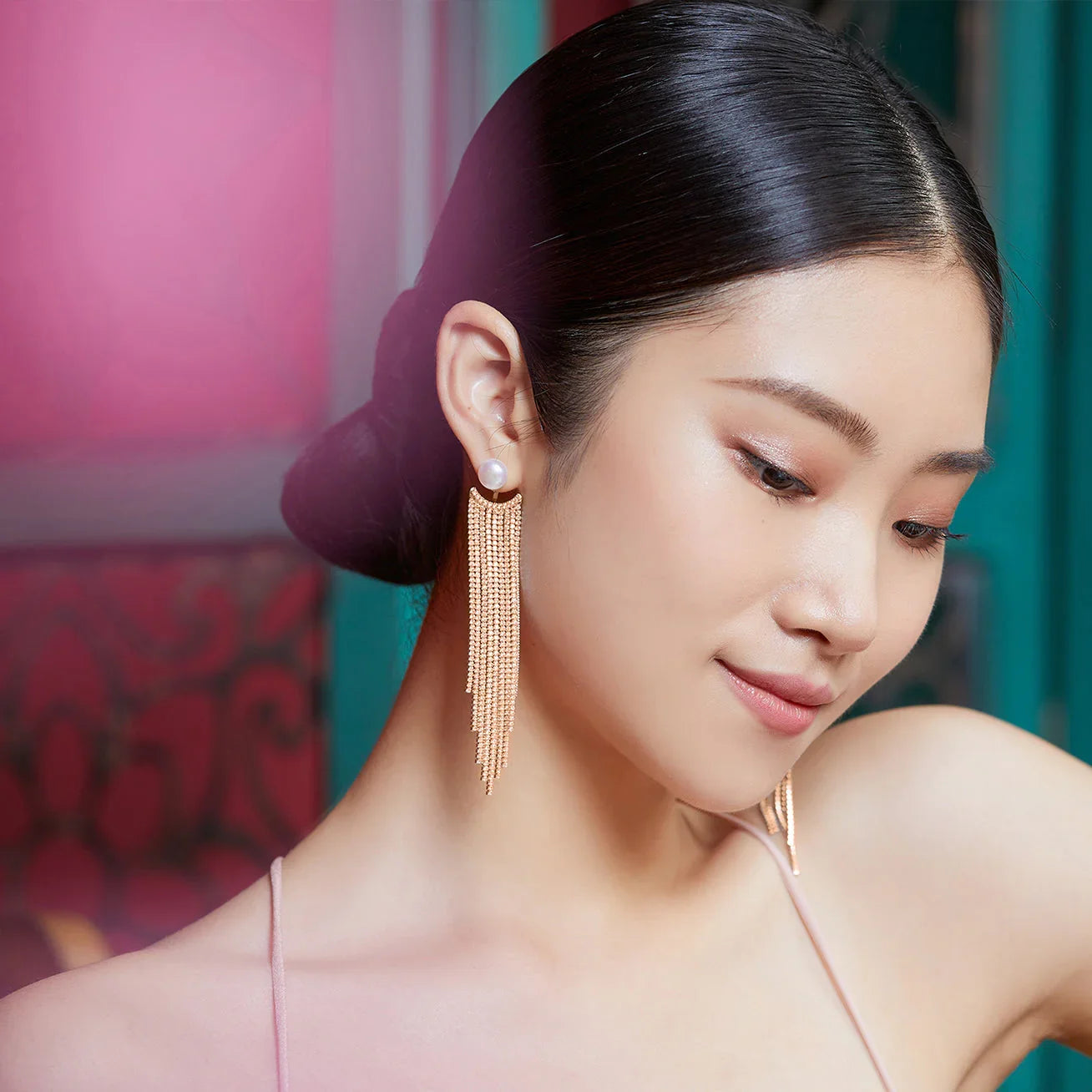 PEARLY LUSTRE | Asian Civilisations Museum Freshwater Pearl Earrings WE00229 | ACM Collection