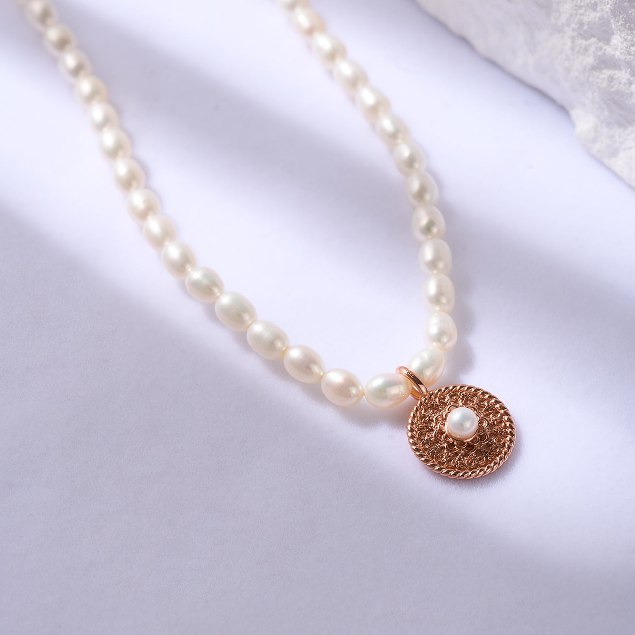 PEARLY LUSTRE | Asian Civilisations Museum Freshwater Pearl Necklace WN00703 | ACM Collection