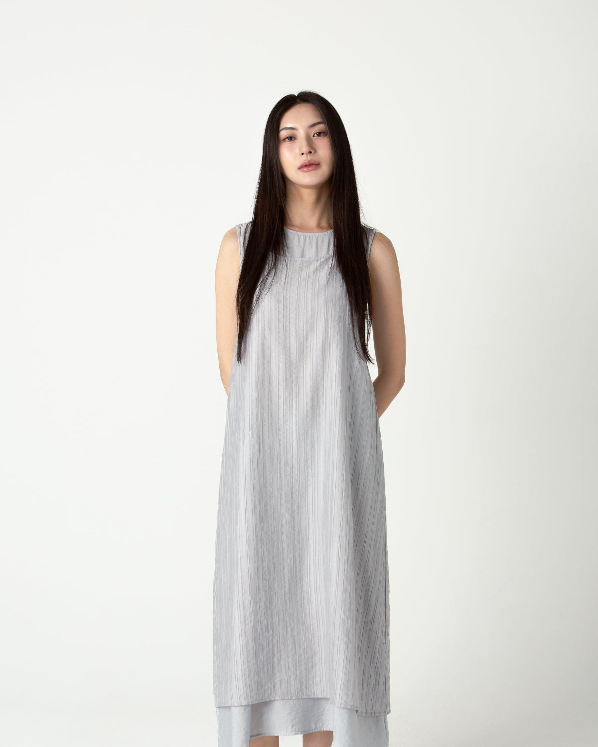SAERO COLLECTIVE | Mok Textured Dress | Light Grey