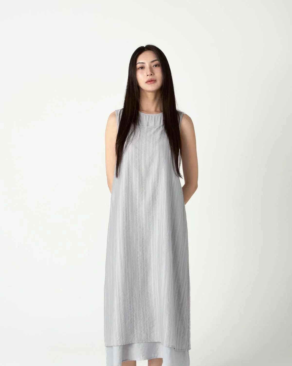 SAERO COLLECTIVE | Mok Textured Dress | Light Grey
