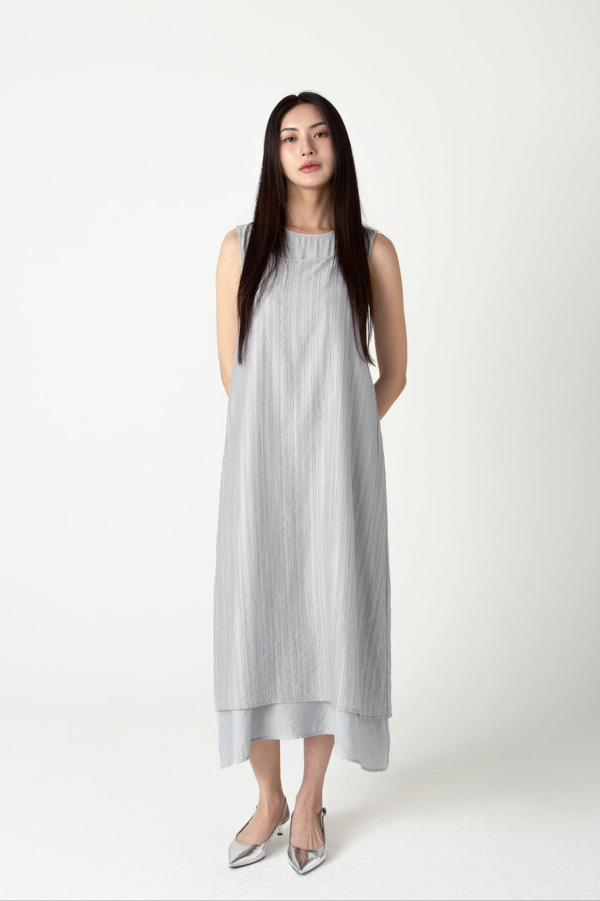 SAERO COLLECTIVE | Mok Textured Dress | Light Grey