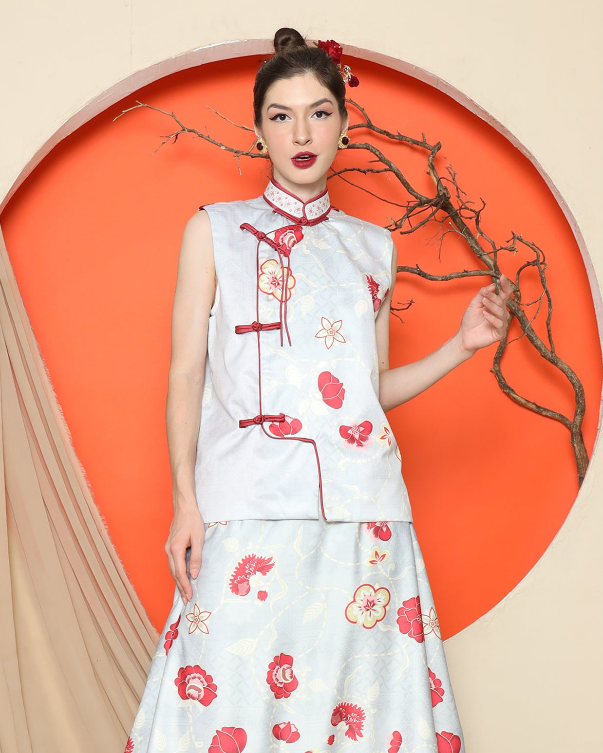 KANZI COLLECTION | Grey Cheongsam Floral Vest With Floral Skirt