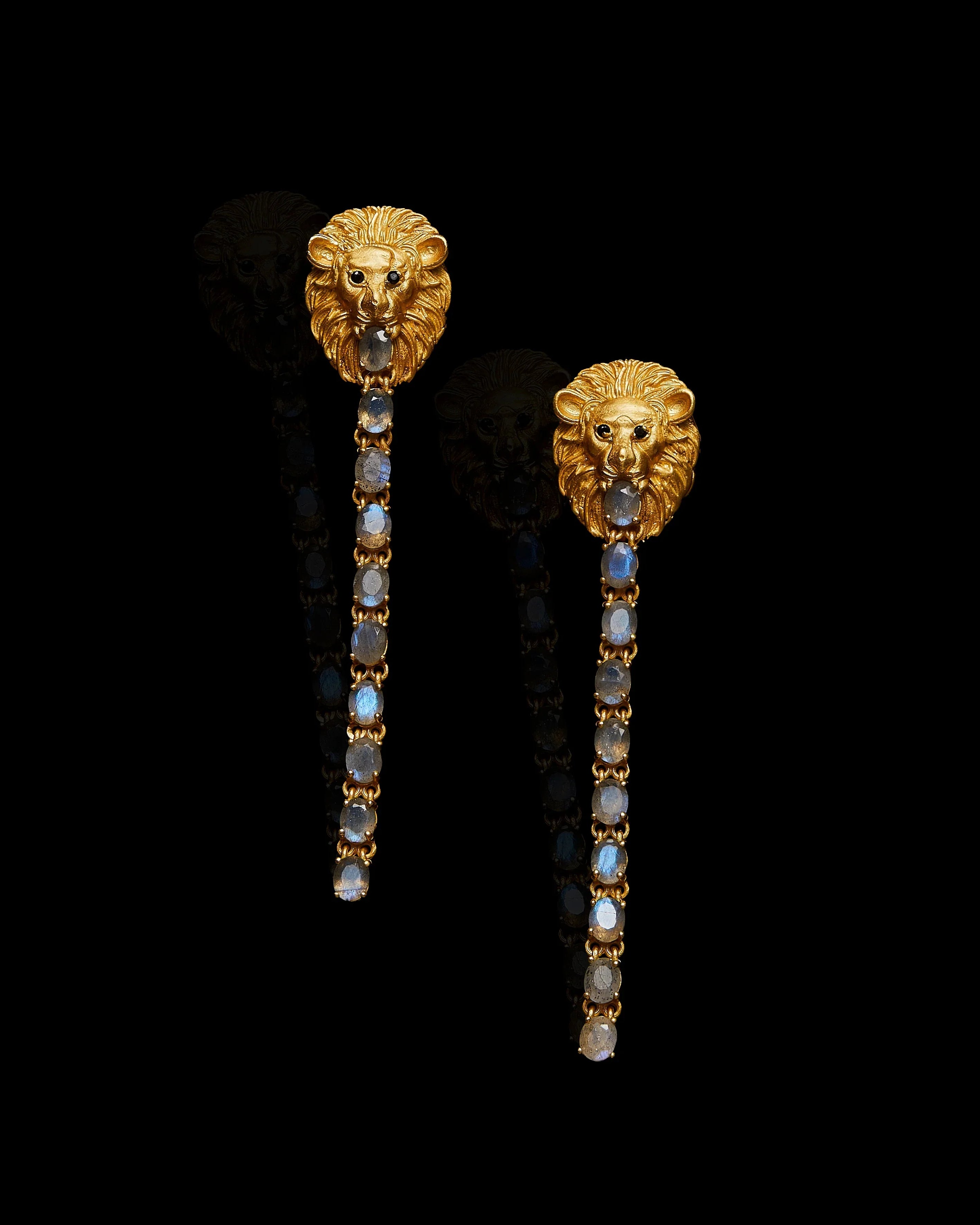 BOHEME BY VERO | Merlion Earrings With Stones