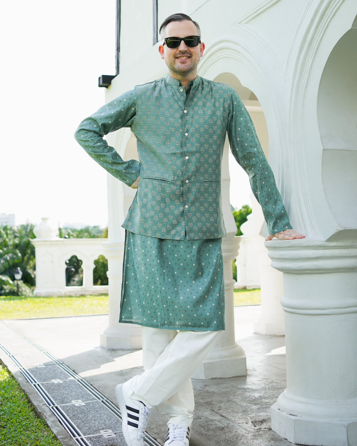 NIMBU | Vir Sage Green Men's Kurta Pajama Jacket Set in Muslin Cotton