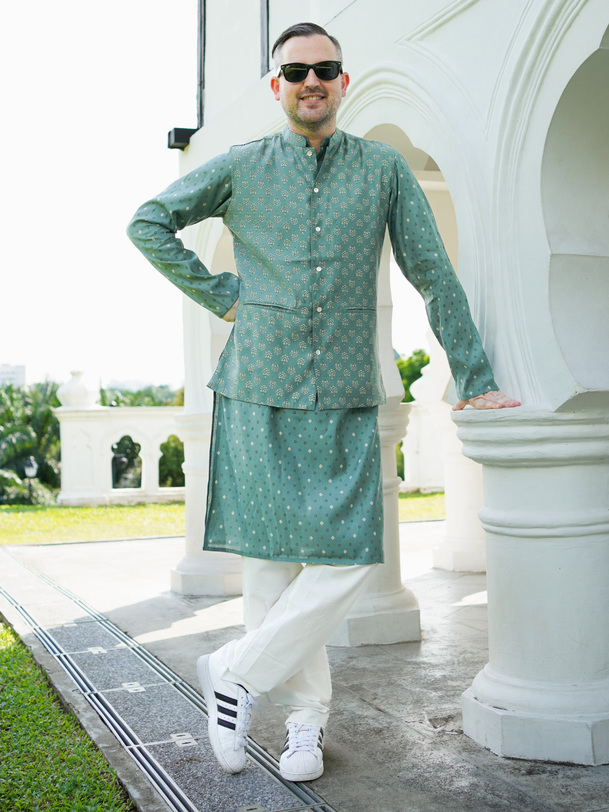 NIMBU | Vir Sage Green Men's Kurta Pajama Jacket Set in Muslin Cotton
