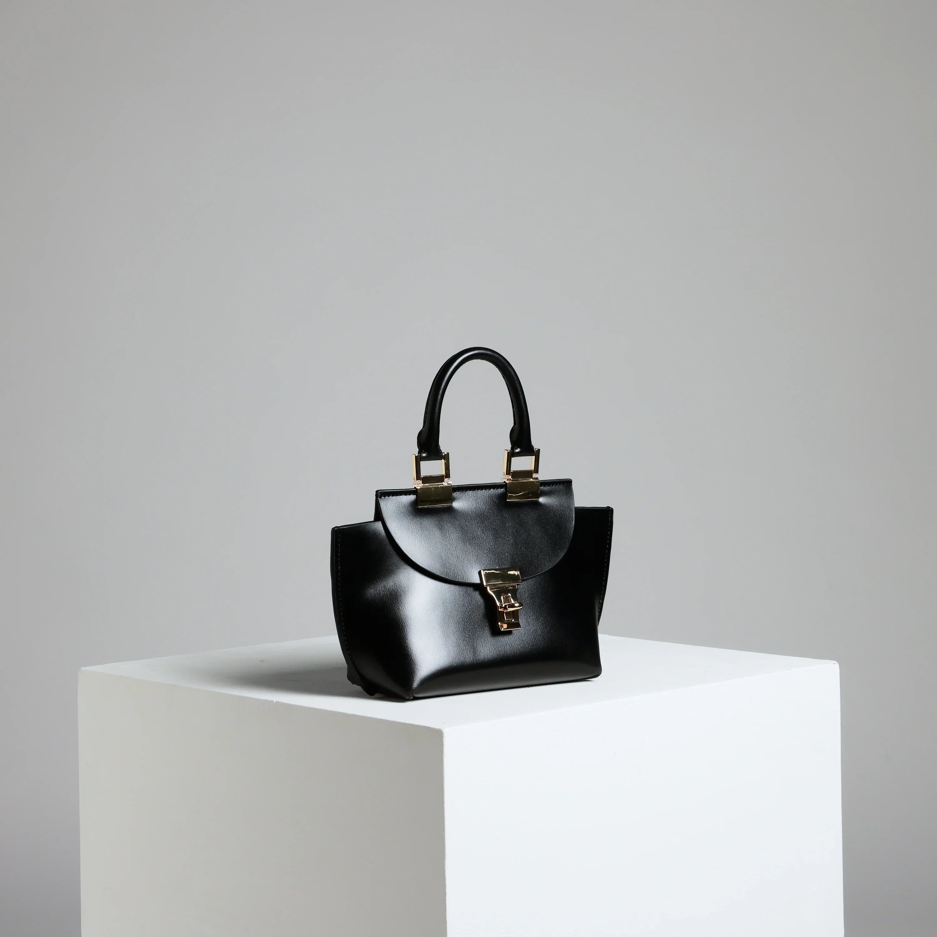 WUHAUS | LE BON 14 BLACK