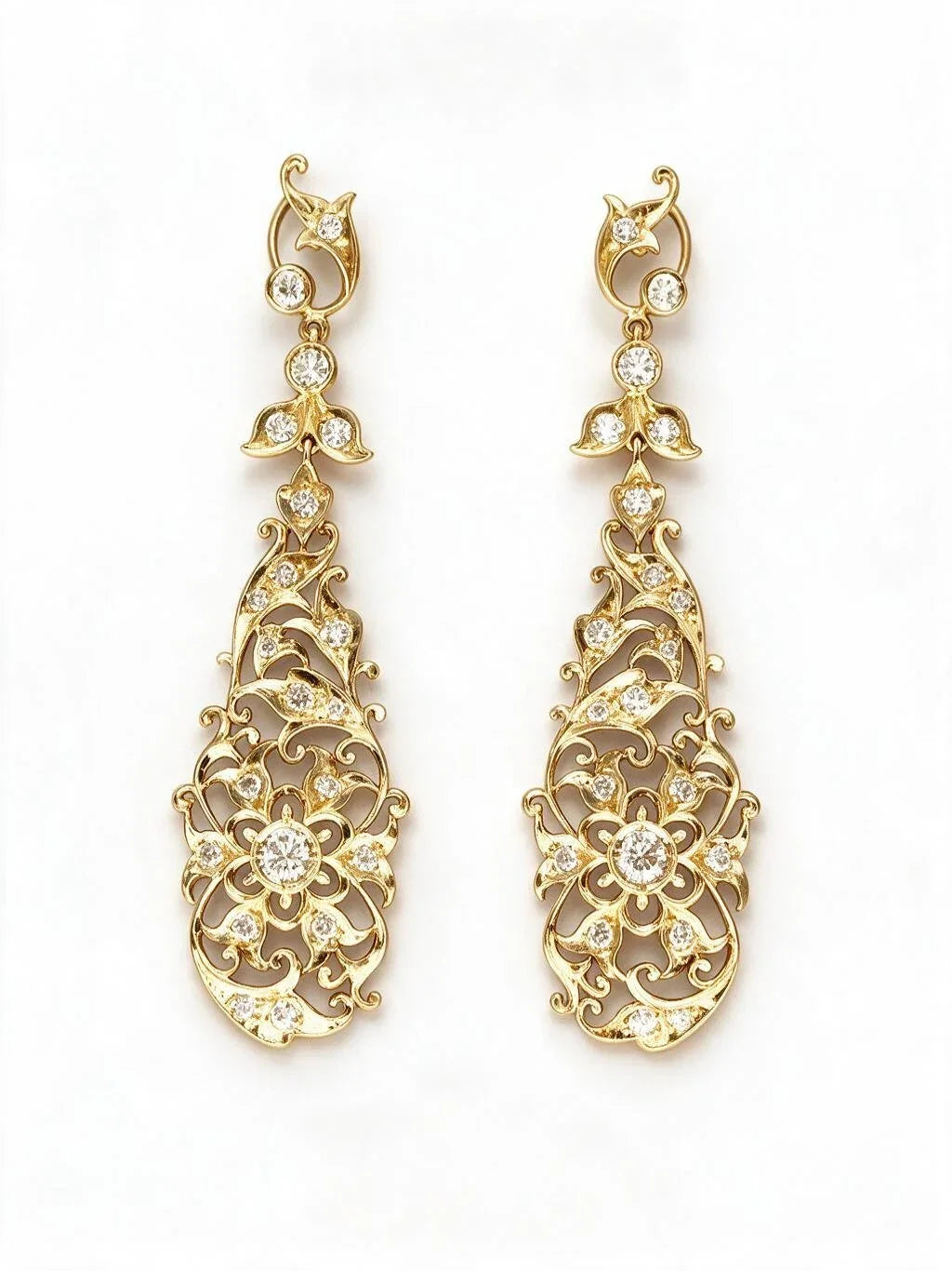 FOUNDATION JEWELLERS | 18K Yellow Gold Natural Diamond Earring - PE101416