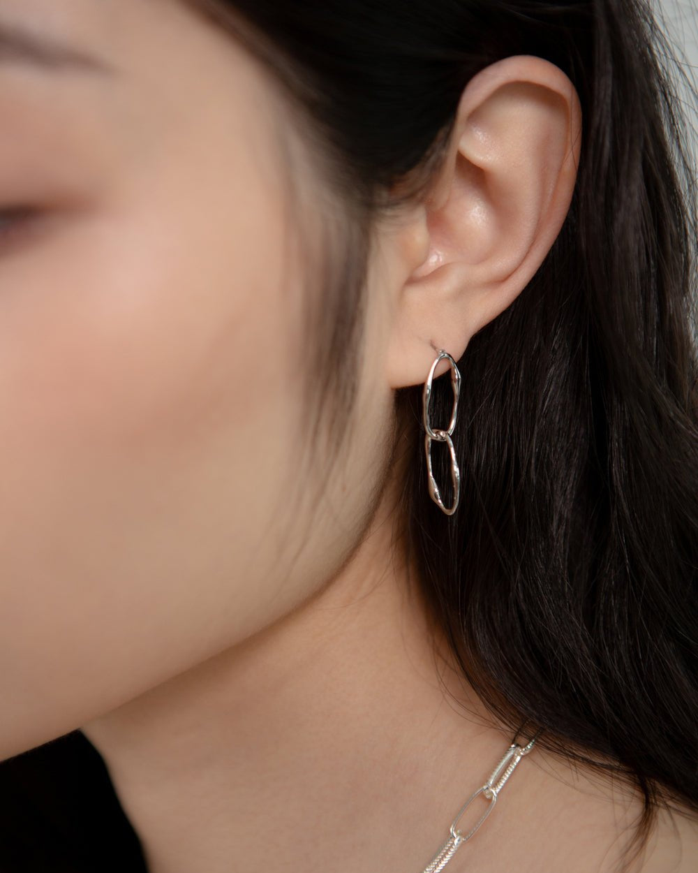 SAERO COLLECTIVE | Raindrop Earrings | Gold
