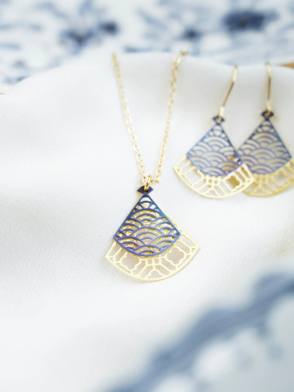 EMBRACE JEWELLERY | Fan Necklace