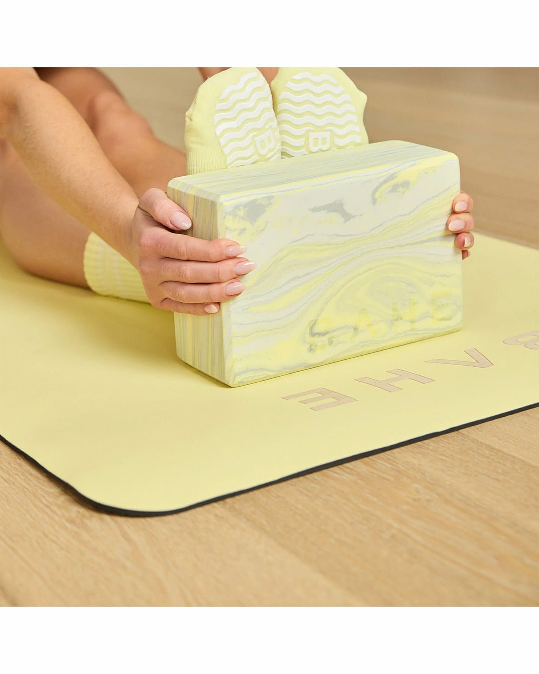 BAHE | Yoga Block 22.5x15x9cm - Pale Lemon Marble