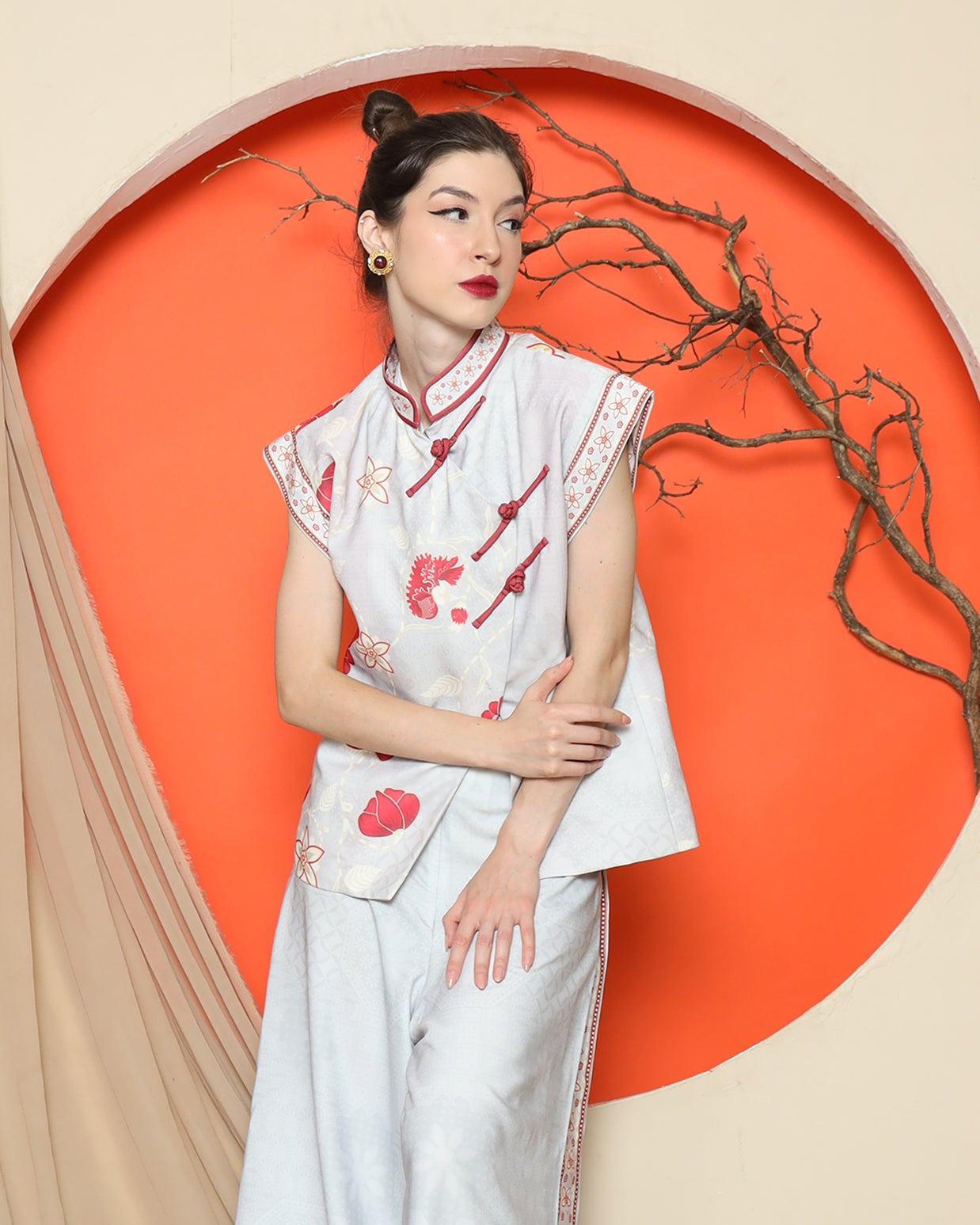 KANZI COLLECTION | Grey Cheongsam Floral Vest With Wide Leg Pant Set