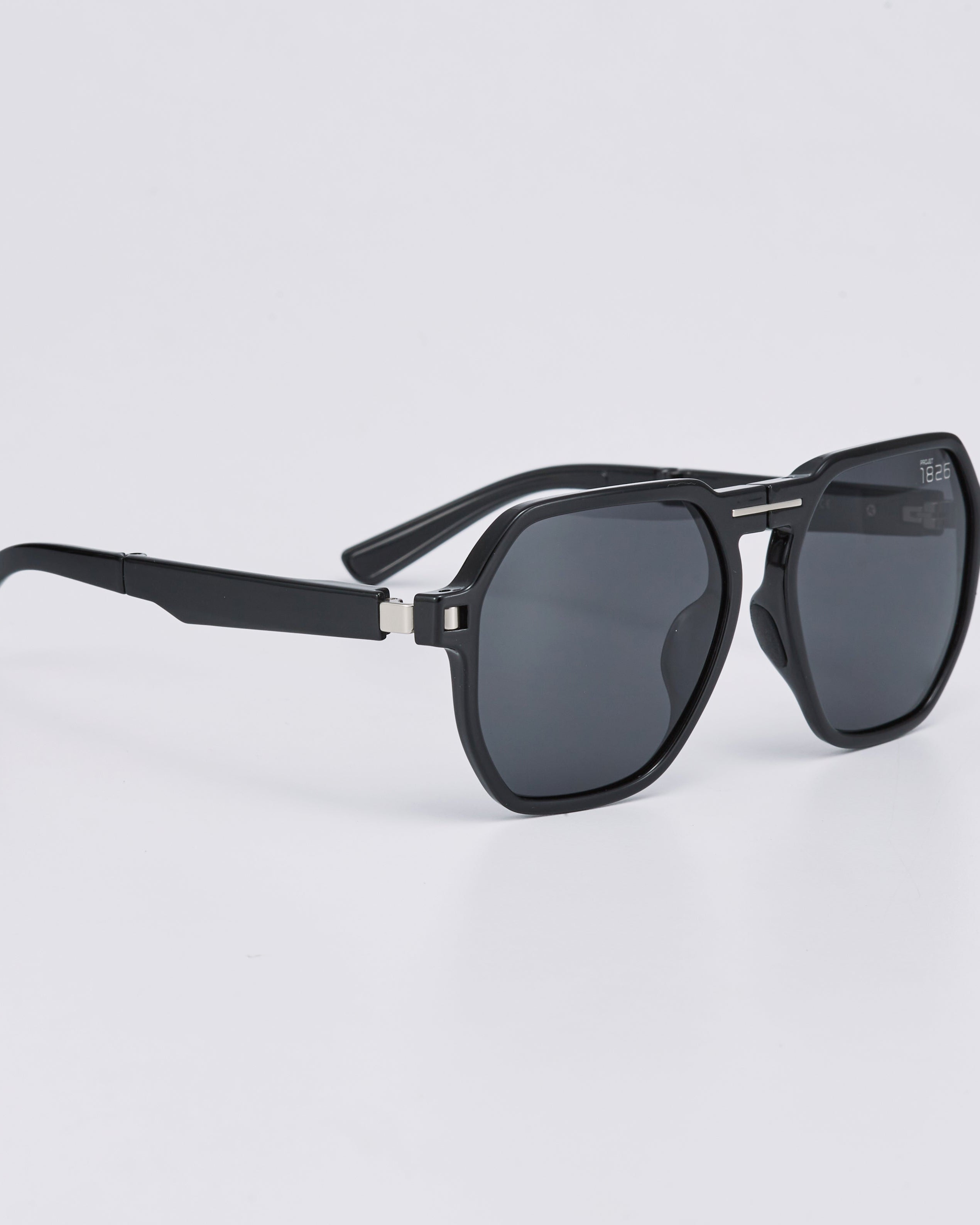 PROJECTWEAR | DAEMYN Polarized Sunglasses Black/Black