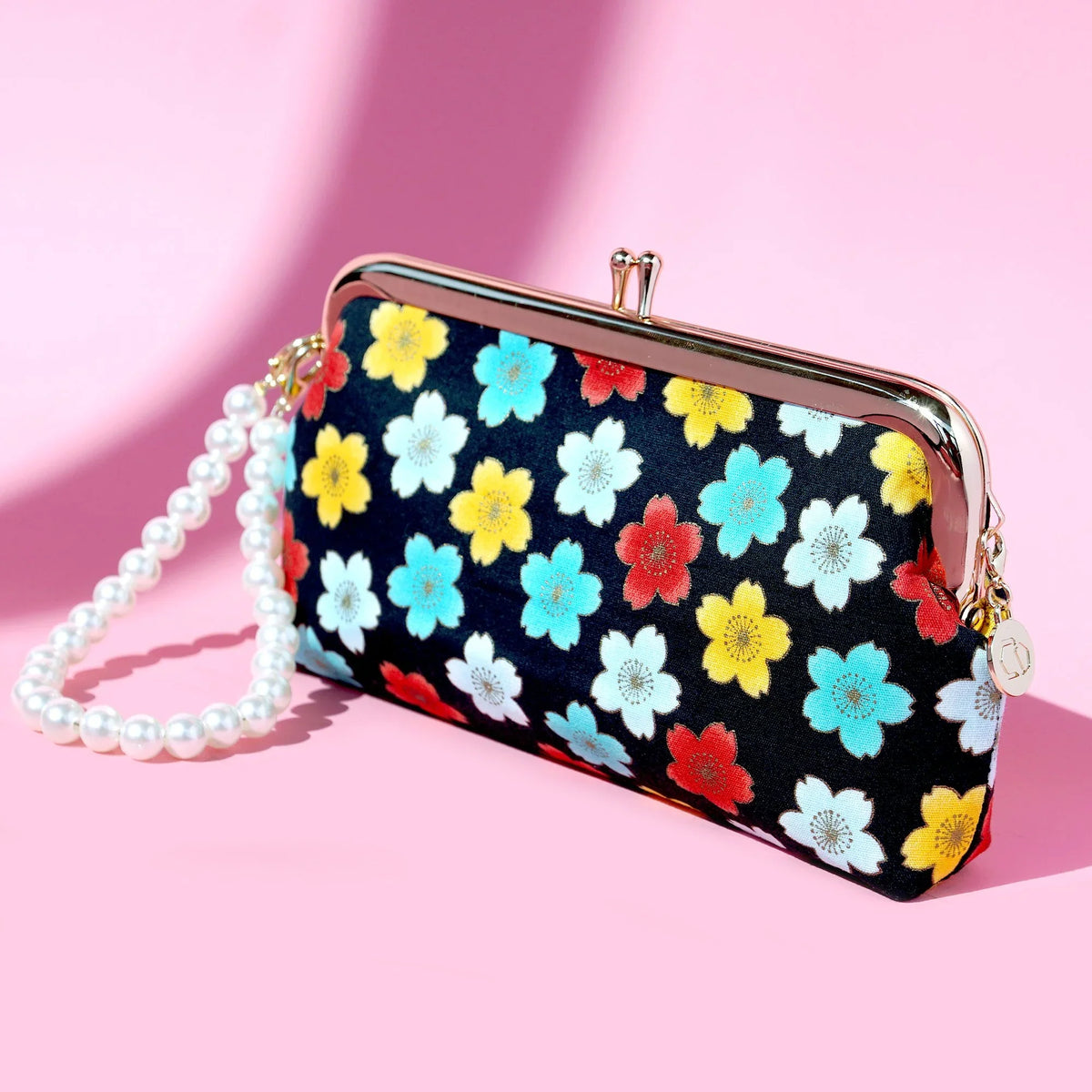 COCOONESE | Wristlet Pouch - Full Bloom