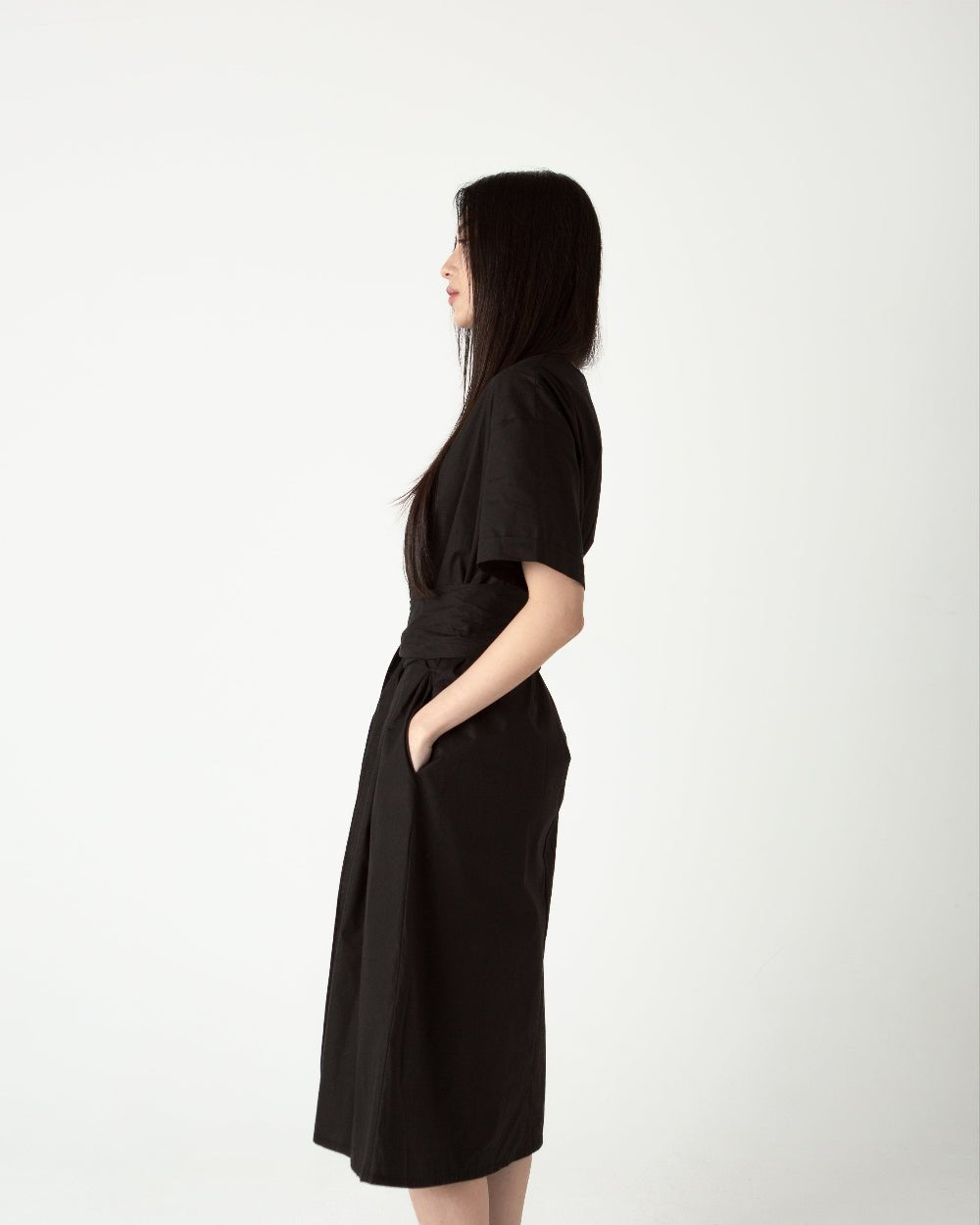 SAERO COLLECTIVE | Wrapline Dress | Black