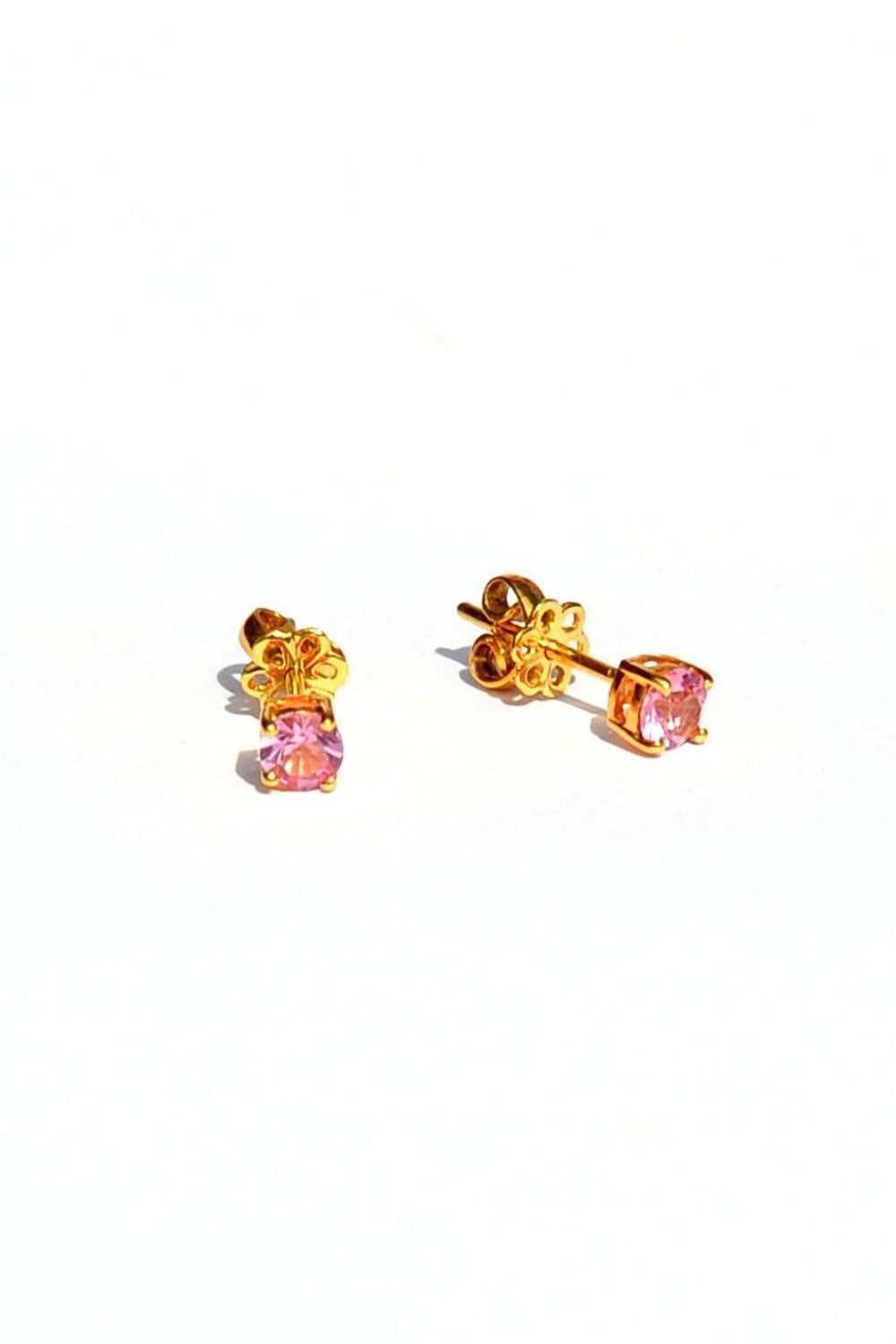 CREATIVE JEWELLERY STUDIO | Burmese Pink Spinel, Yellow Gold Stud Earrings by Design of Gems