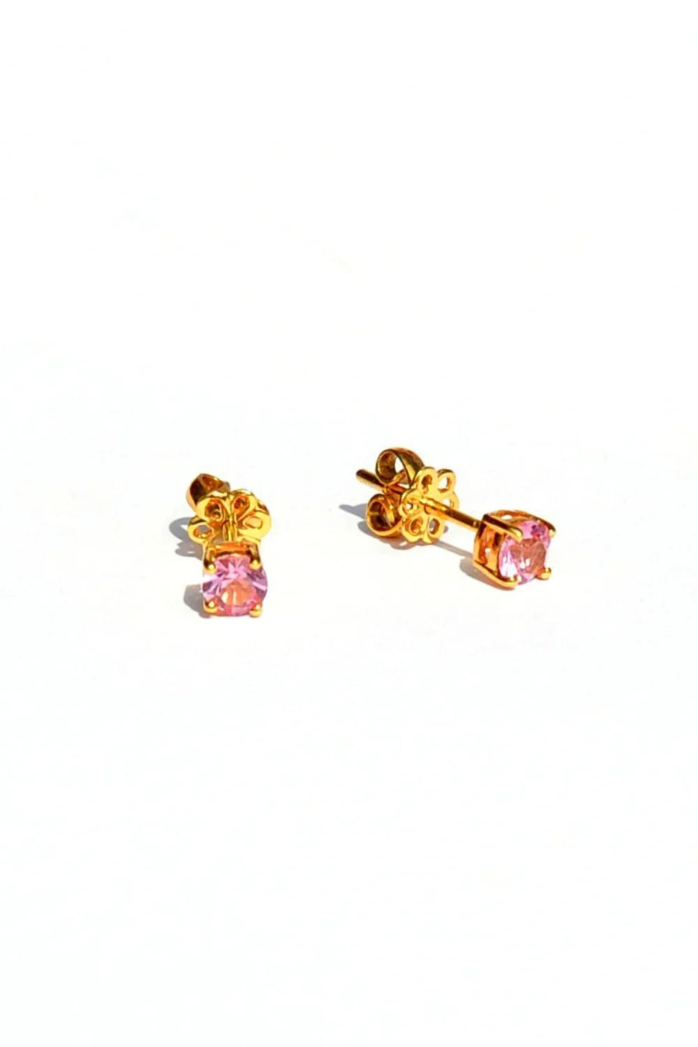 CREATIVE JEWELLERY STUDIO | Burmese Pink Spinel, Yellow Gold Stud Earrings by Design of Gems