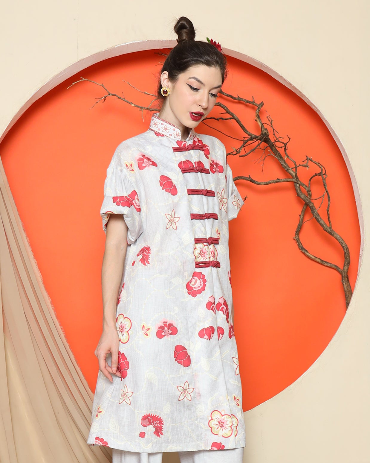 KANZI COLLECTION | Grey Floral Cheongsam Pant Set