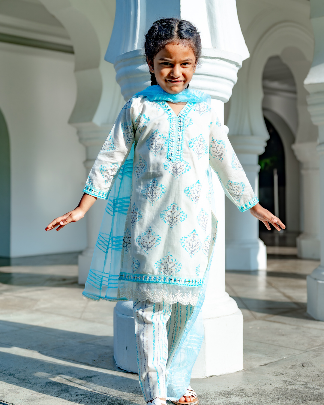 NIMBU | Gul Blue Girls Kurti With Pants Set In Cotton With Net Dupatta