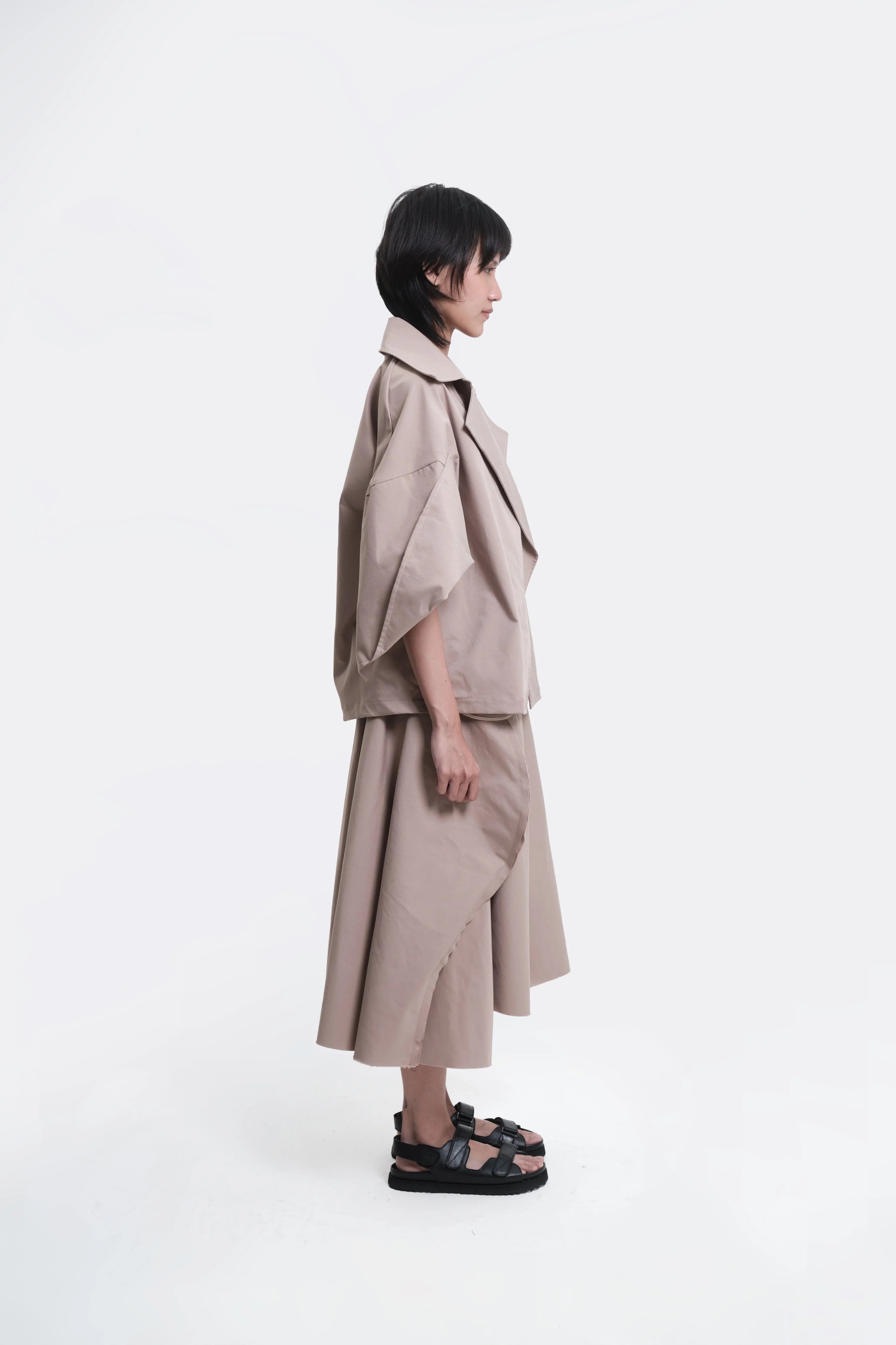 AESTHETIC PLEASURE | Semi Skirt Beige