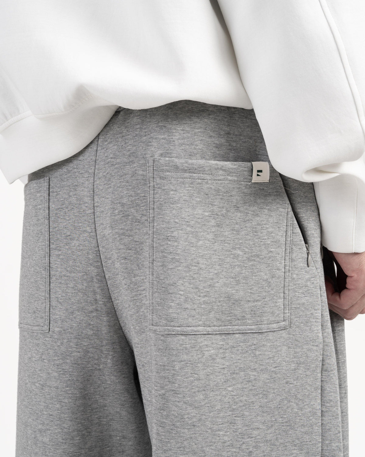 GRAYE | Pleated Sweatpants - Melange Gray