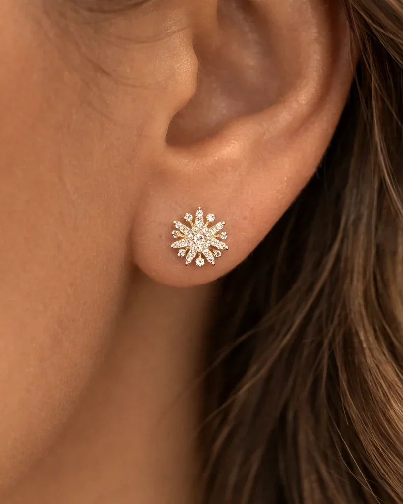 FOUNDATION JEWELLERS | 750 Y/G Peranakan Natural Diamond Stud Earrings "Star" 5.50gm D58-1.26ct