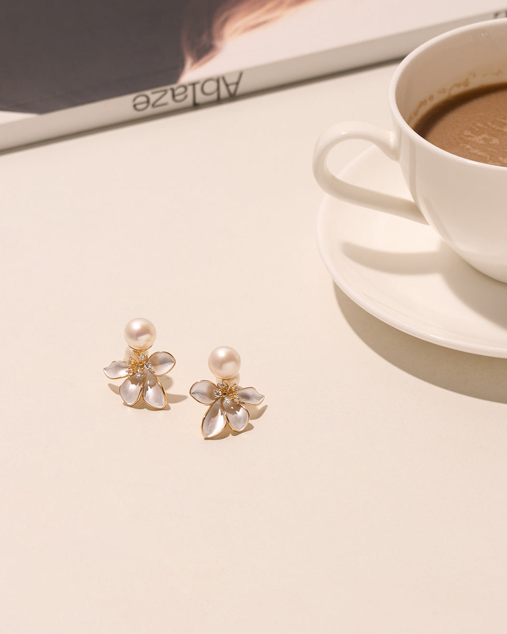 PEARLY LUSTRE | Top Grade Freshwater Pearl Earrings WE00802 | ORCHID