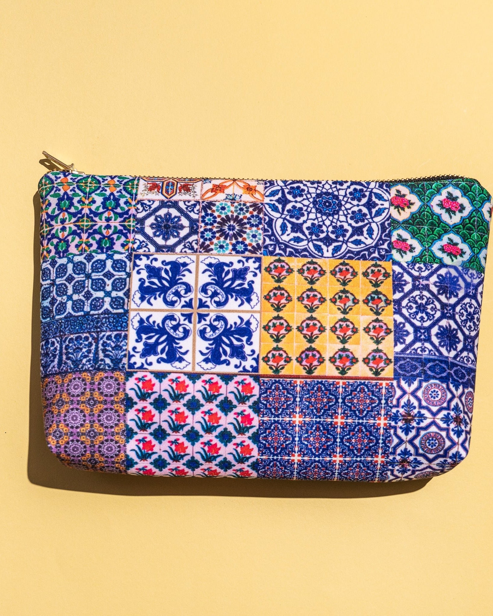 PHOTO PHACTORY | Chinatown Travel Pouch | Royal Blue