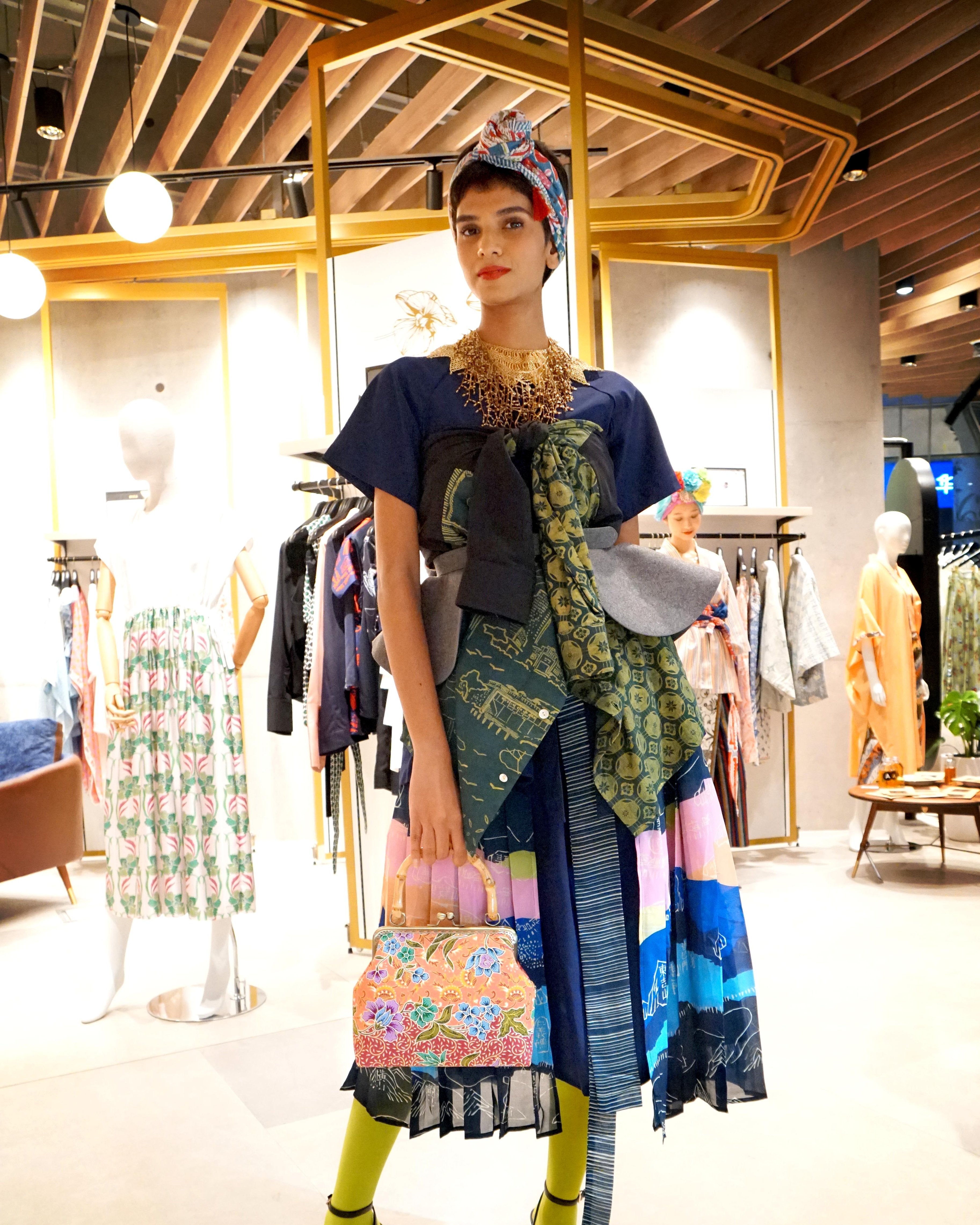 COCOONESE | Bamboo Top Handle Bag - Revolving Dream (PK)