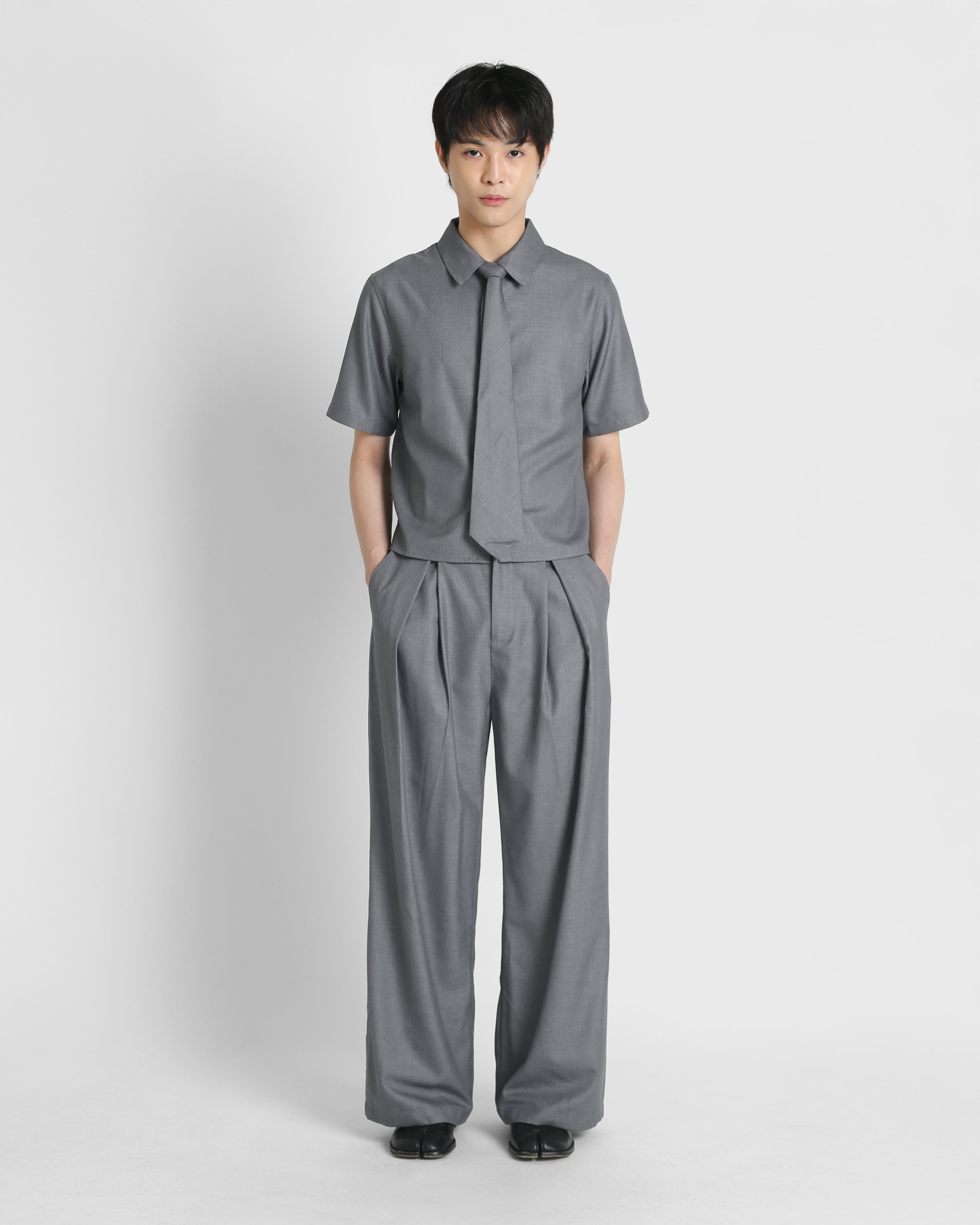 RYMH STUDIO | Pleated Trousers 002
