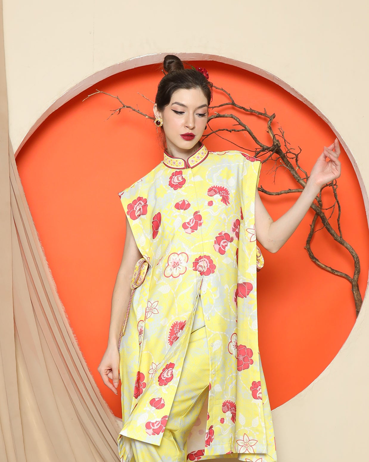 KANZI COLLECTION | Yellow Vest Kimono Jacquard Floral Pant Set