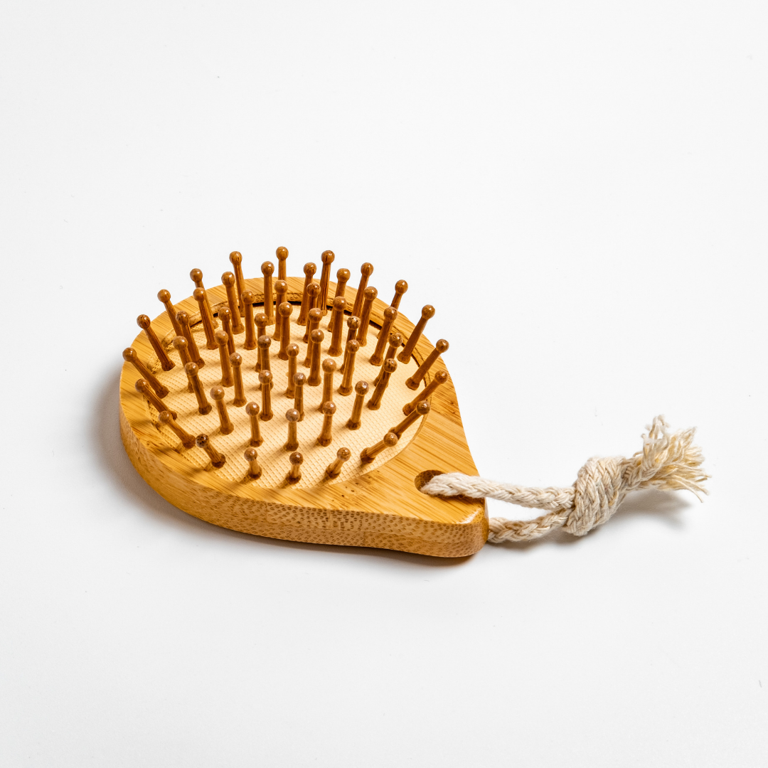 POSTCARD | Scalp Massager Brush