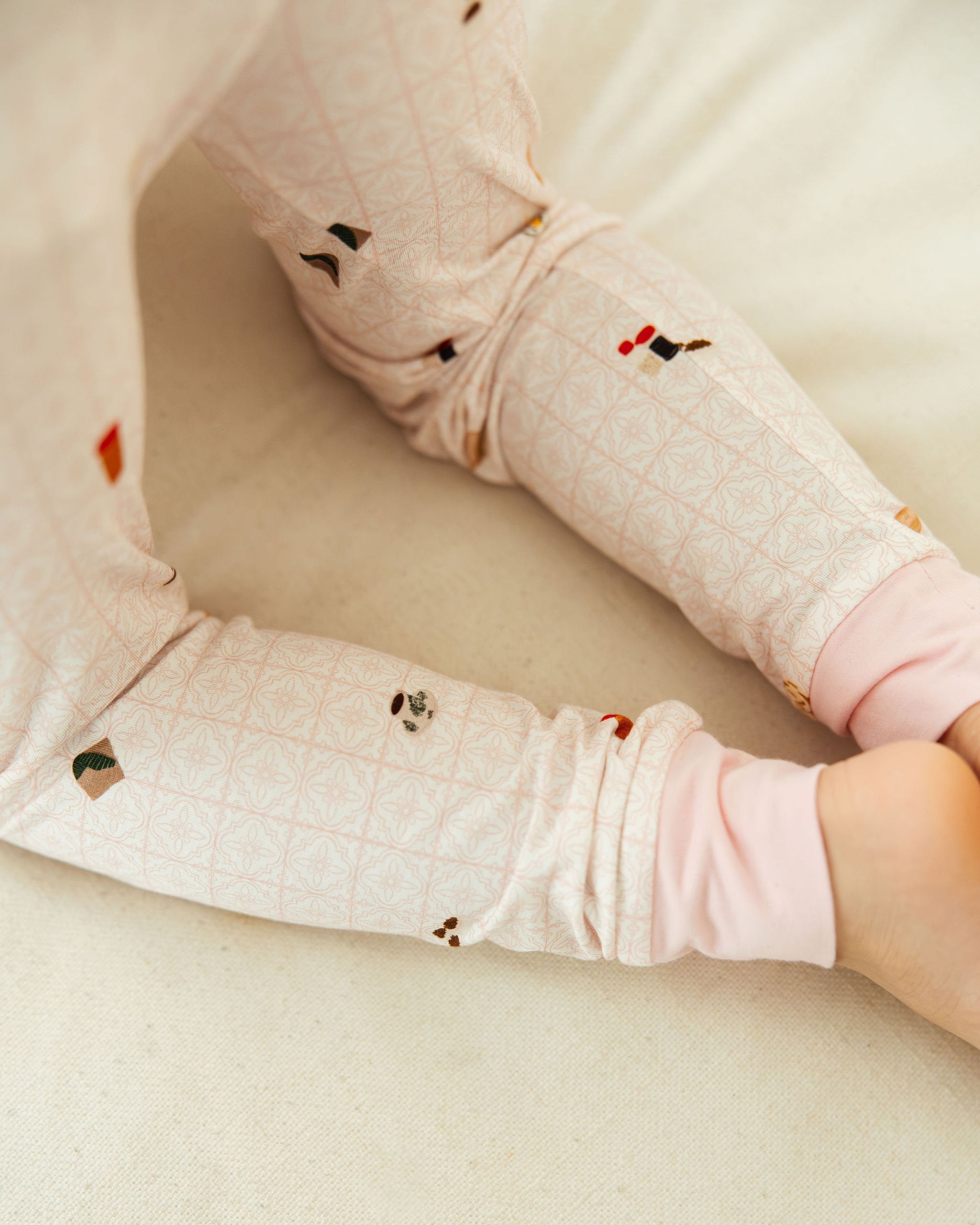 SELENIGHTCO | Kids Long Pyjamas Set | Kopitiam Blush