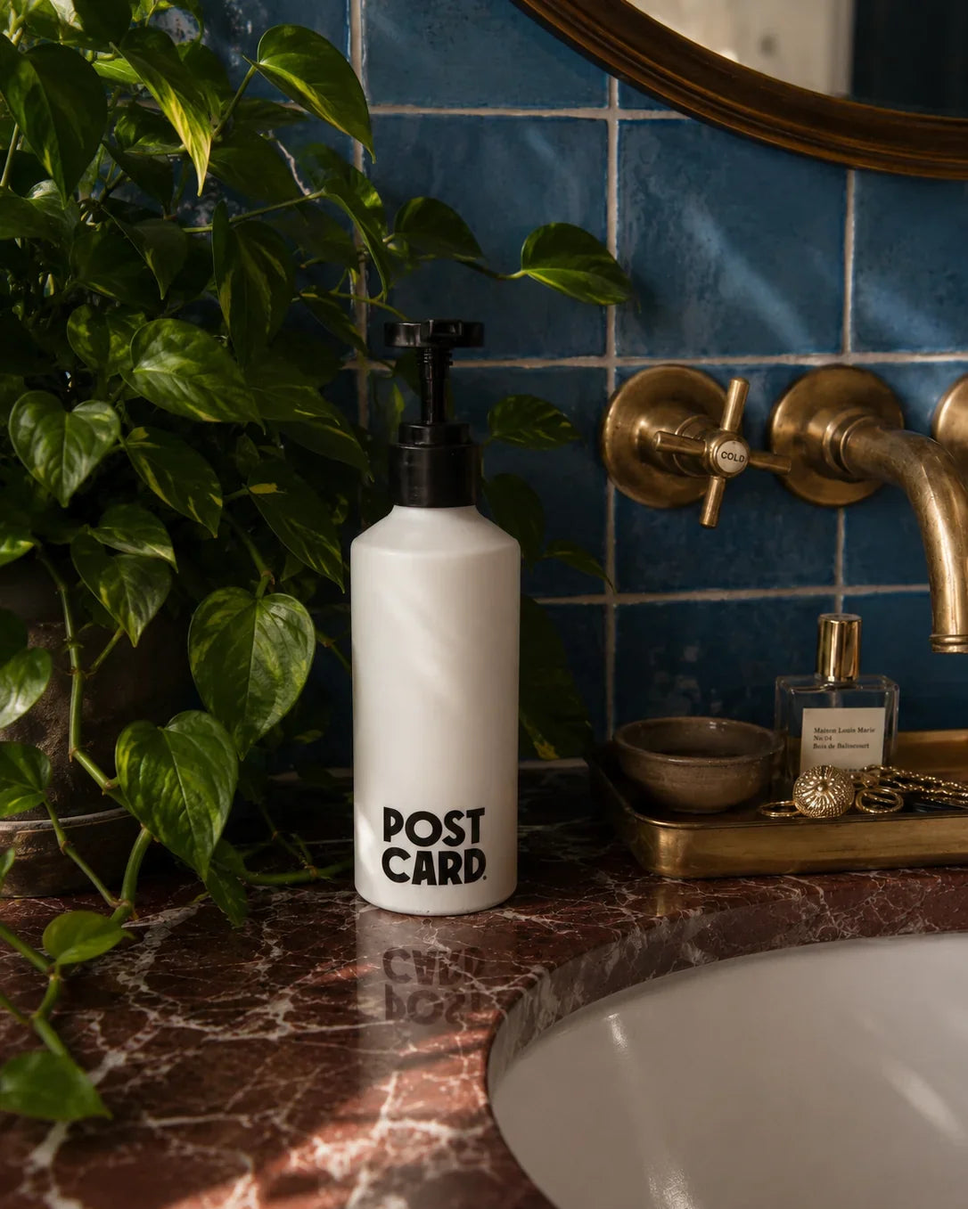 POSTCARD | Icy Peaks Cooling Hand & Body Wash