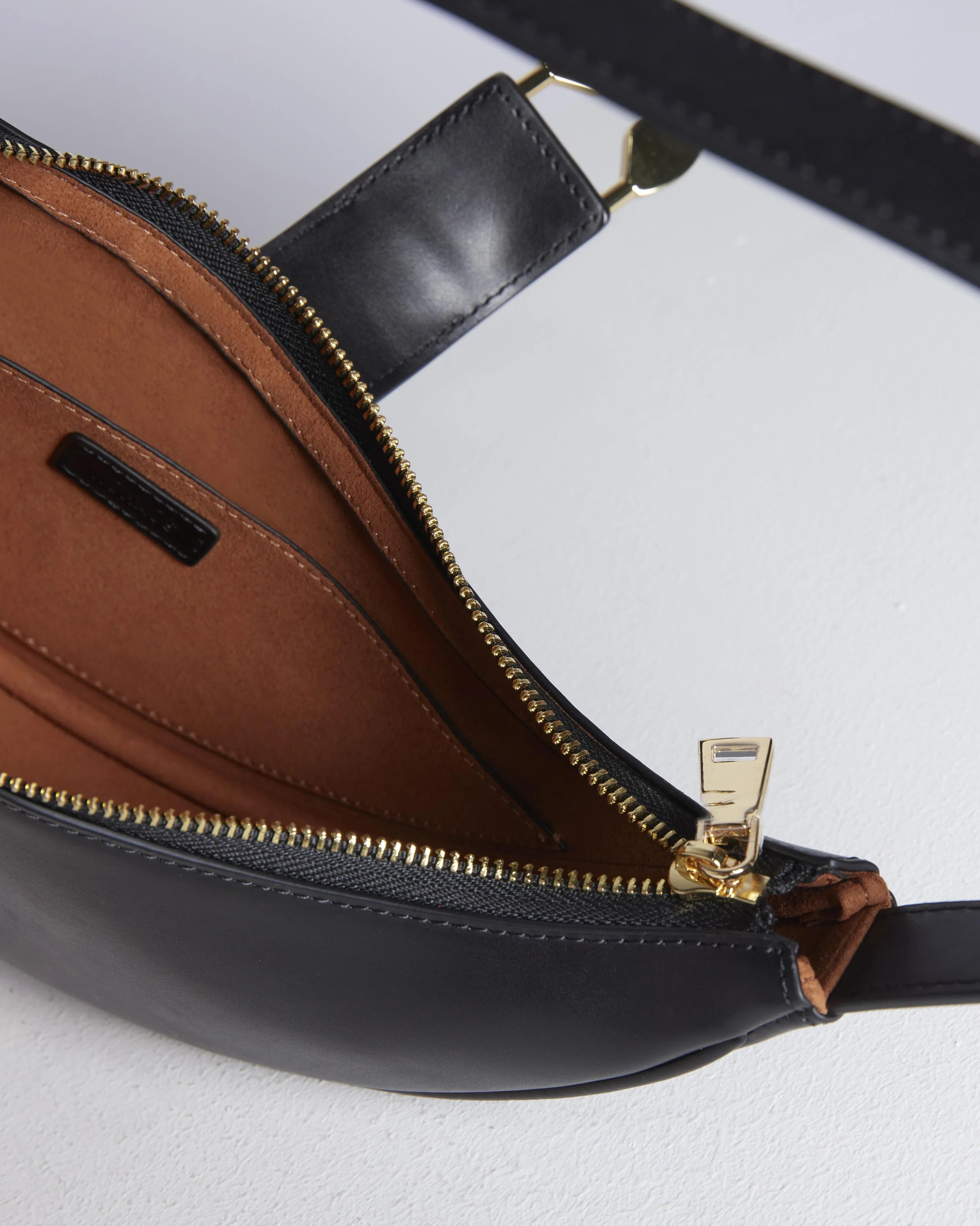 WUHAUS | Lovelock Bag