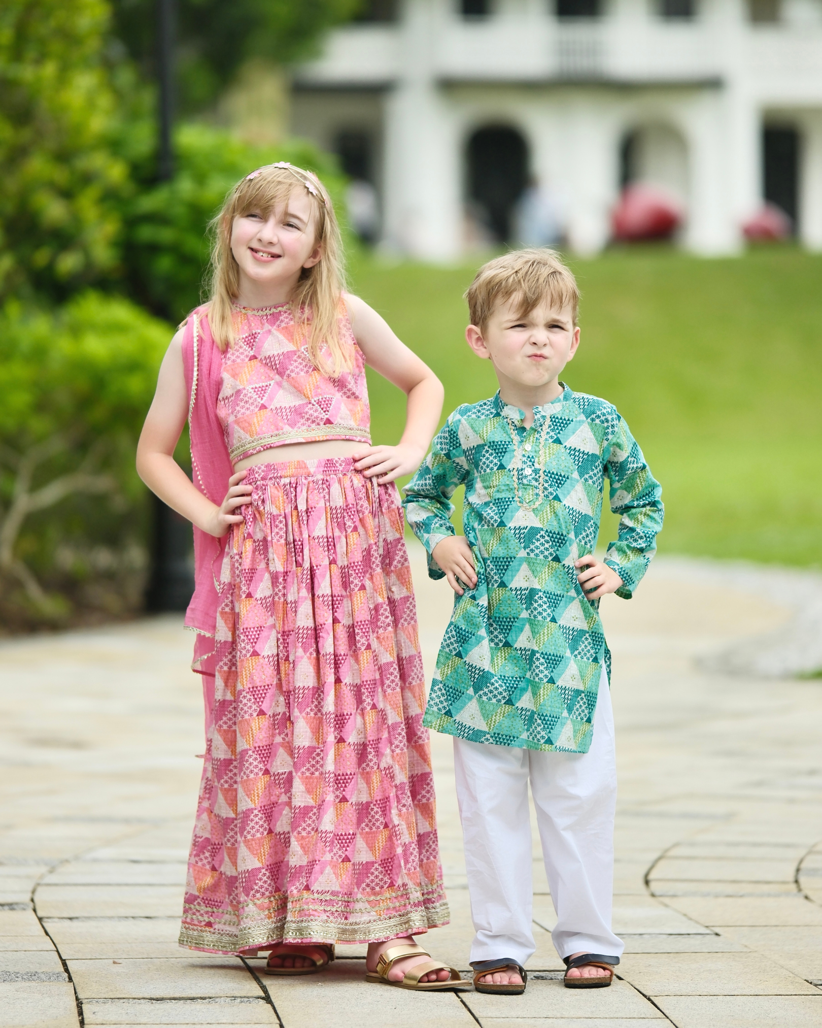 NIMBU | Mehak Pink Girls Sleeveless Sequinned Lehenga Set With Dupatta In Cotton