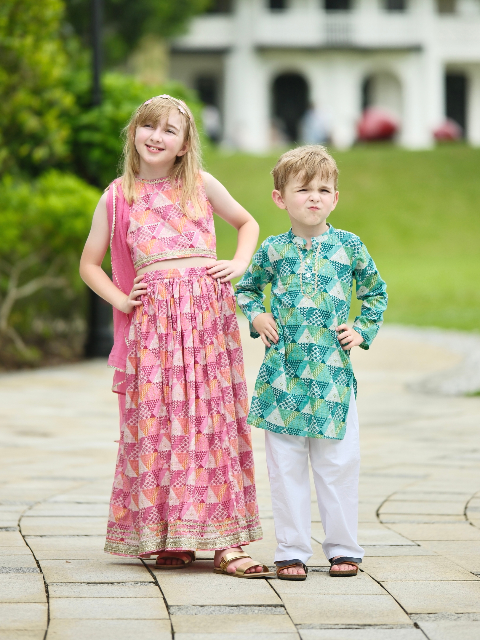 NIMBU | Mehak Pink Girls Sleeveless Sequinned Lehenga Set With Dupatta In Cotton