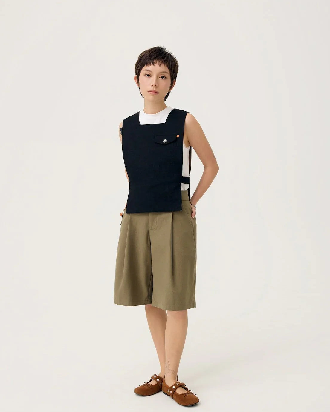3EIGHTH | GYAKU 2-Way Reversible Vest in Black & Caramel
