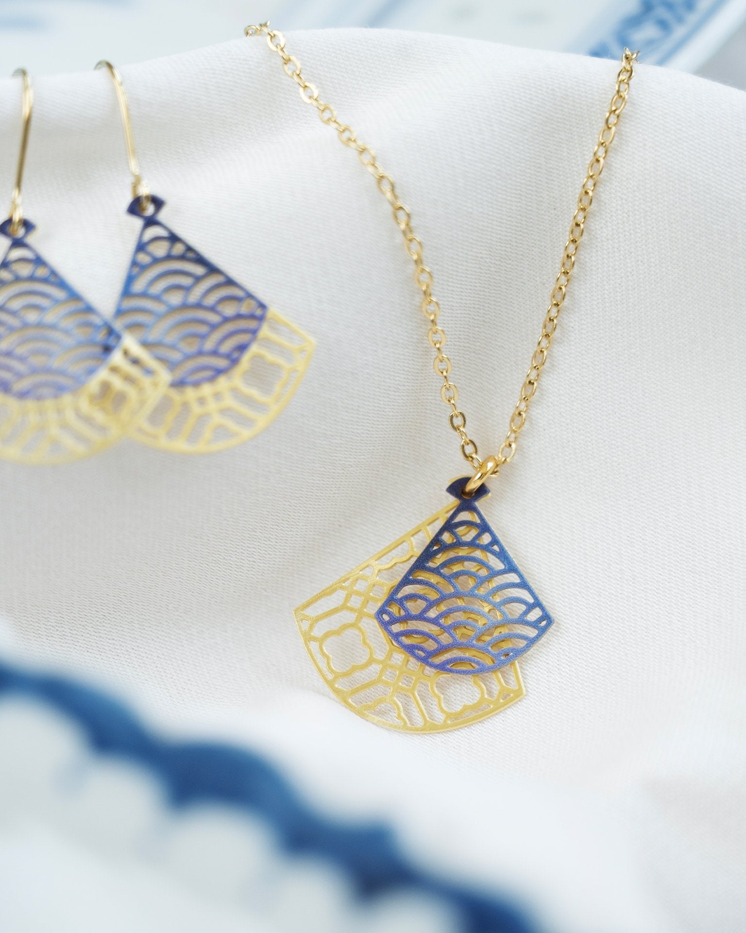 EMBRACE JEWELLERY | Fan Necklace